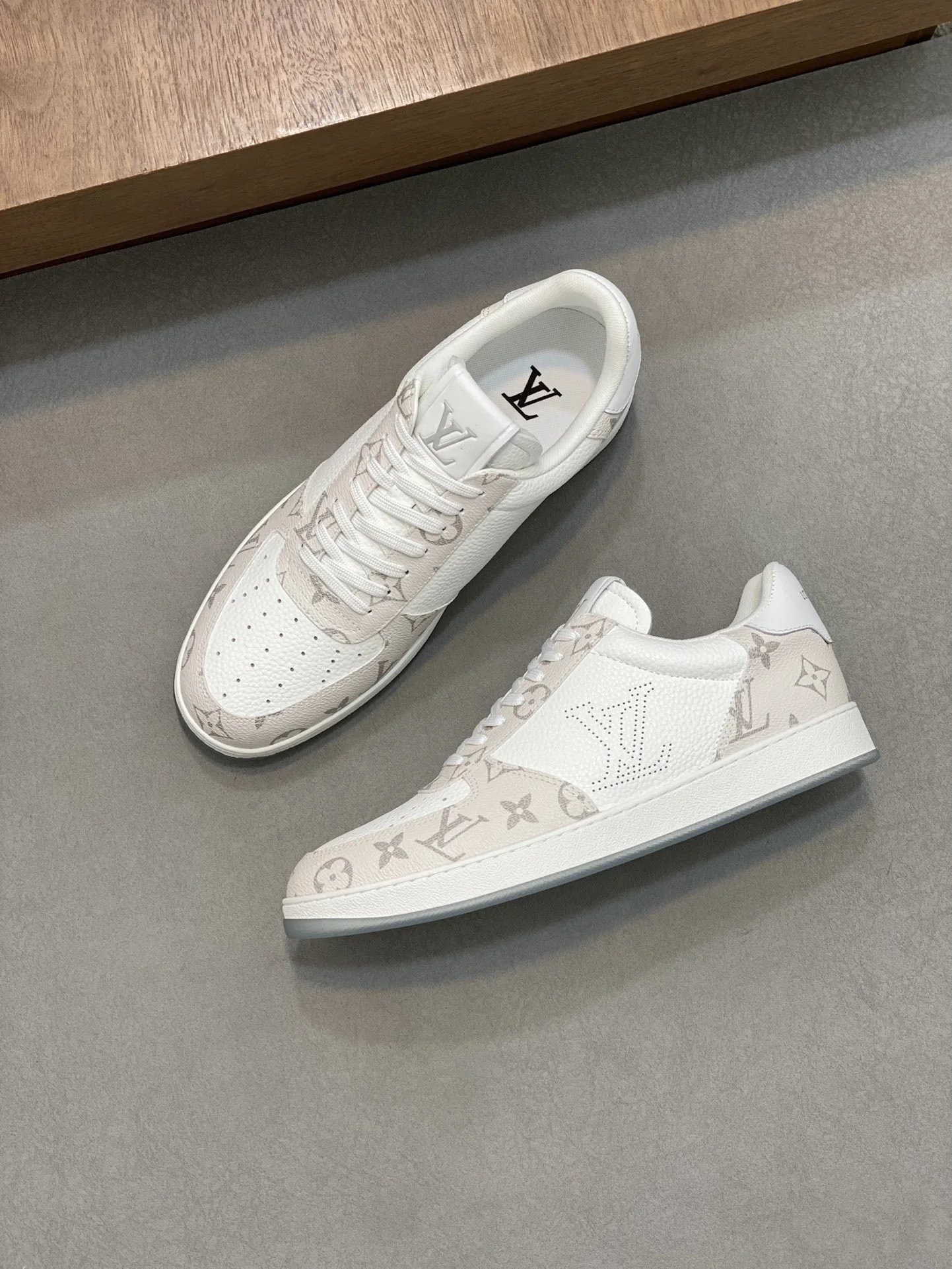 Louis Vuitton Rivoli Sneaker White Cream Monogram