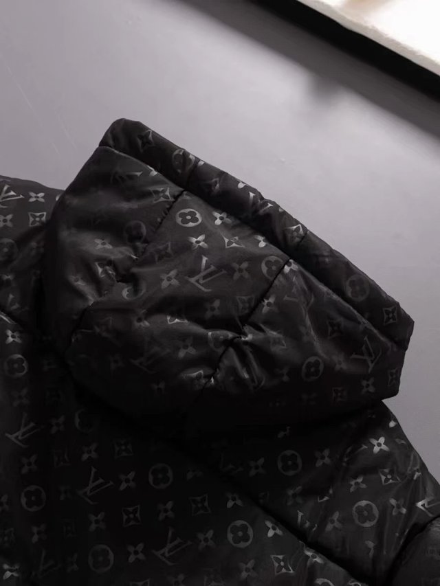Louis Vuitton Puffer Jacket: seller detail photo 5