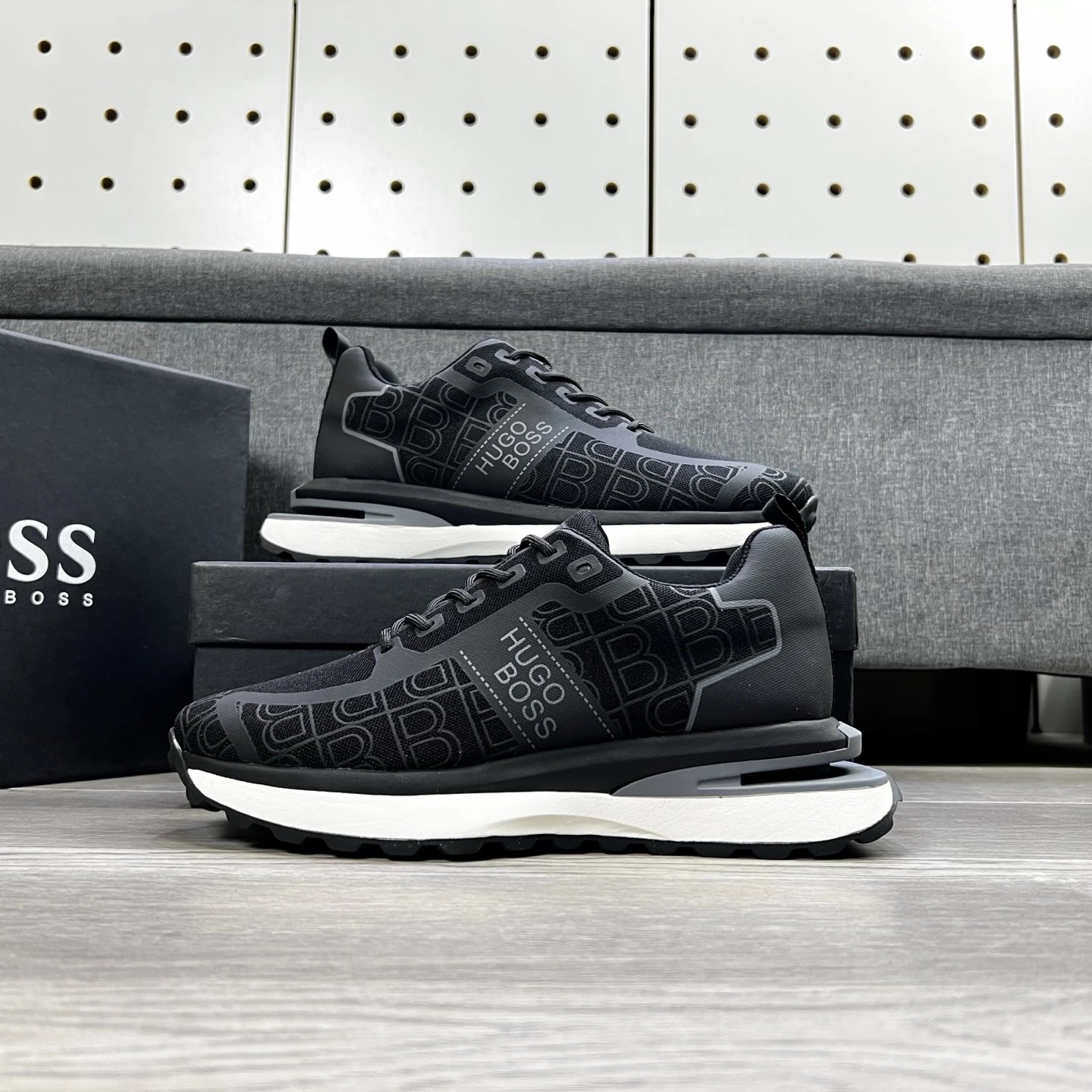 Hugo Boss Logo Print Sneakers Gray - 3