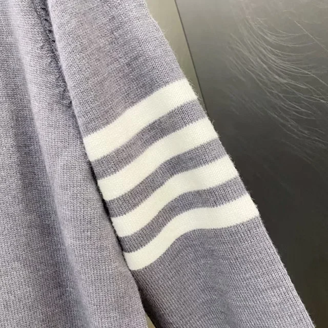 Unbranded Knitwear DX 219-1 Full-Zip Mock-Neck Striped-Sleeve Cardigan product detail image 13