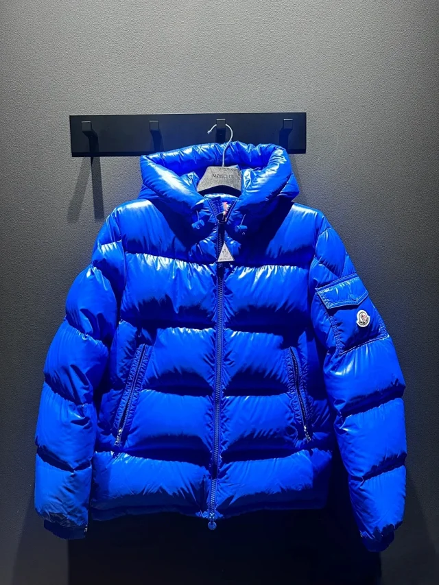 Moncler Down Jackets Hooded glossy quilted puffer jacket product detail image 3