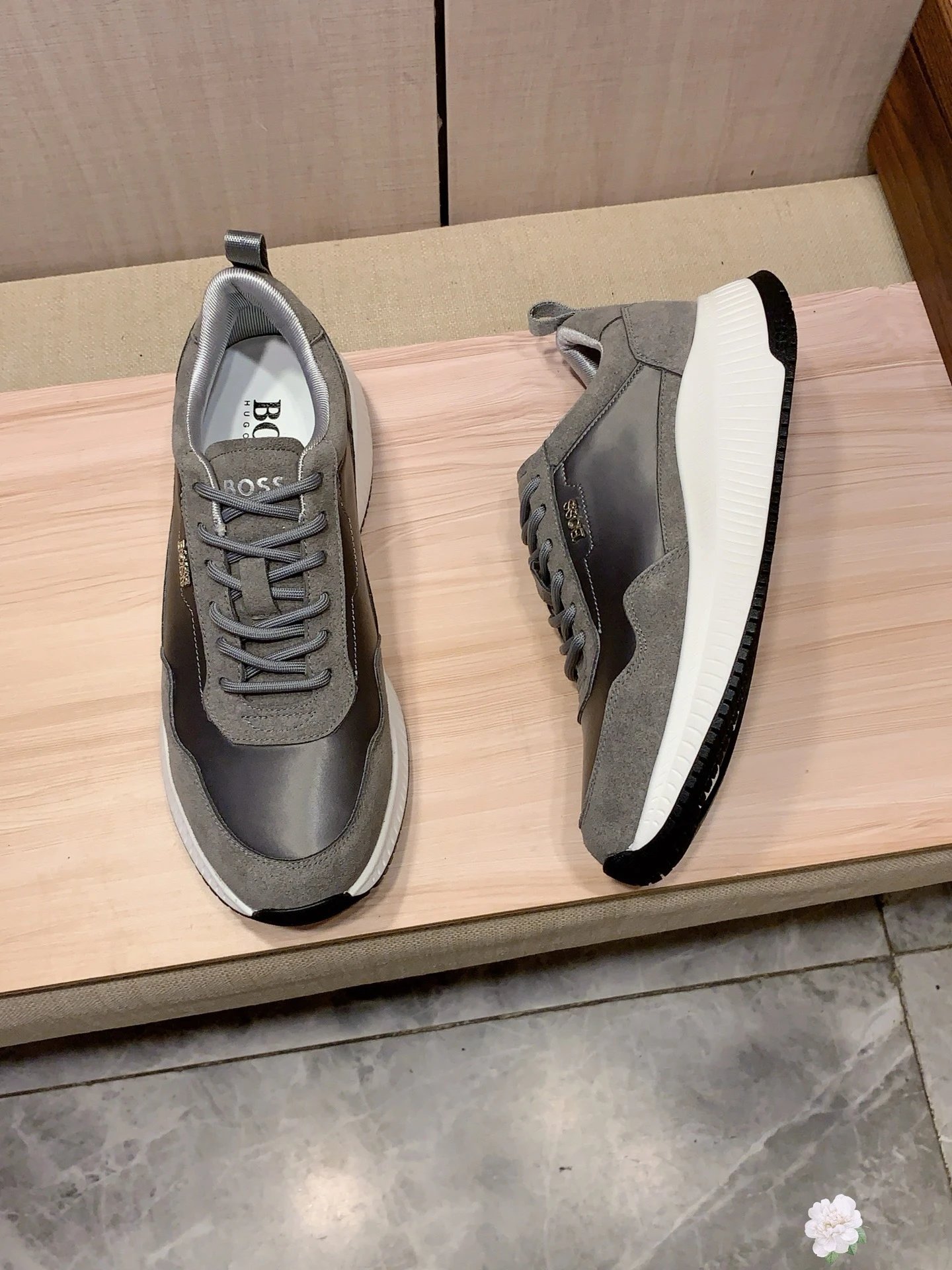 Hugo Boss Suede Runner Sneaker Grey White