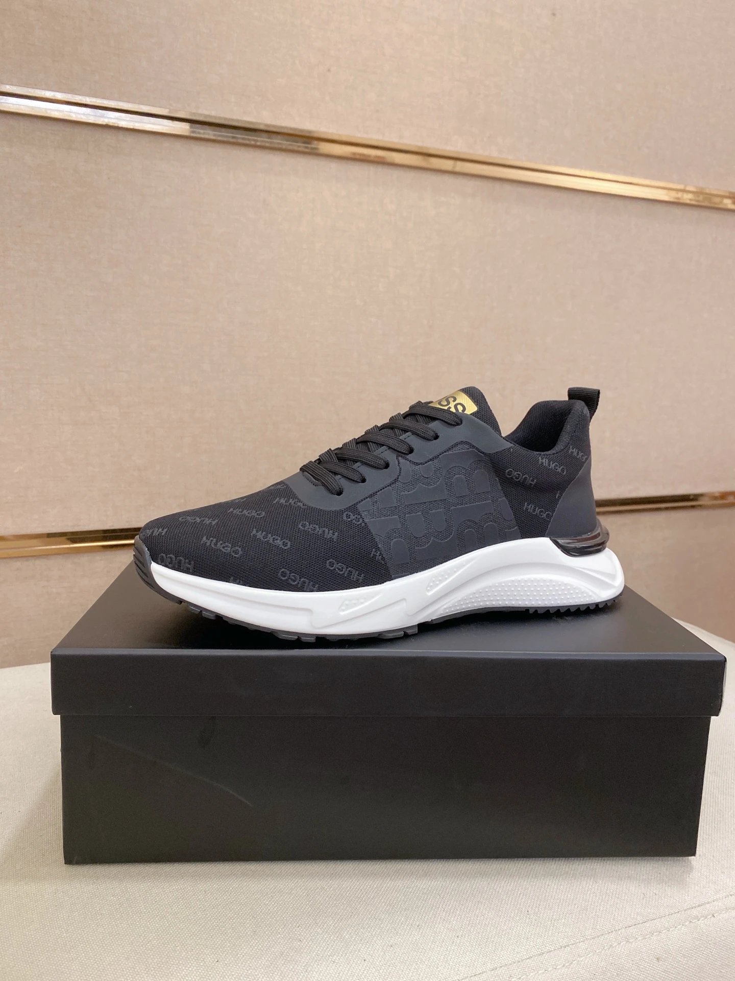 Hugo Boss Orland Knit Runner Black Gold