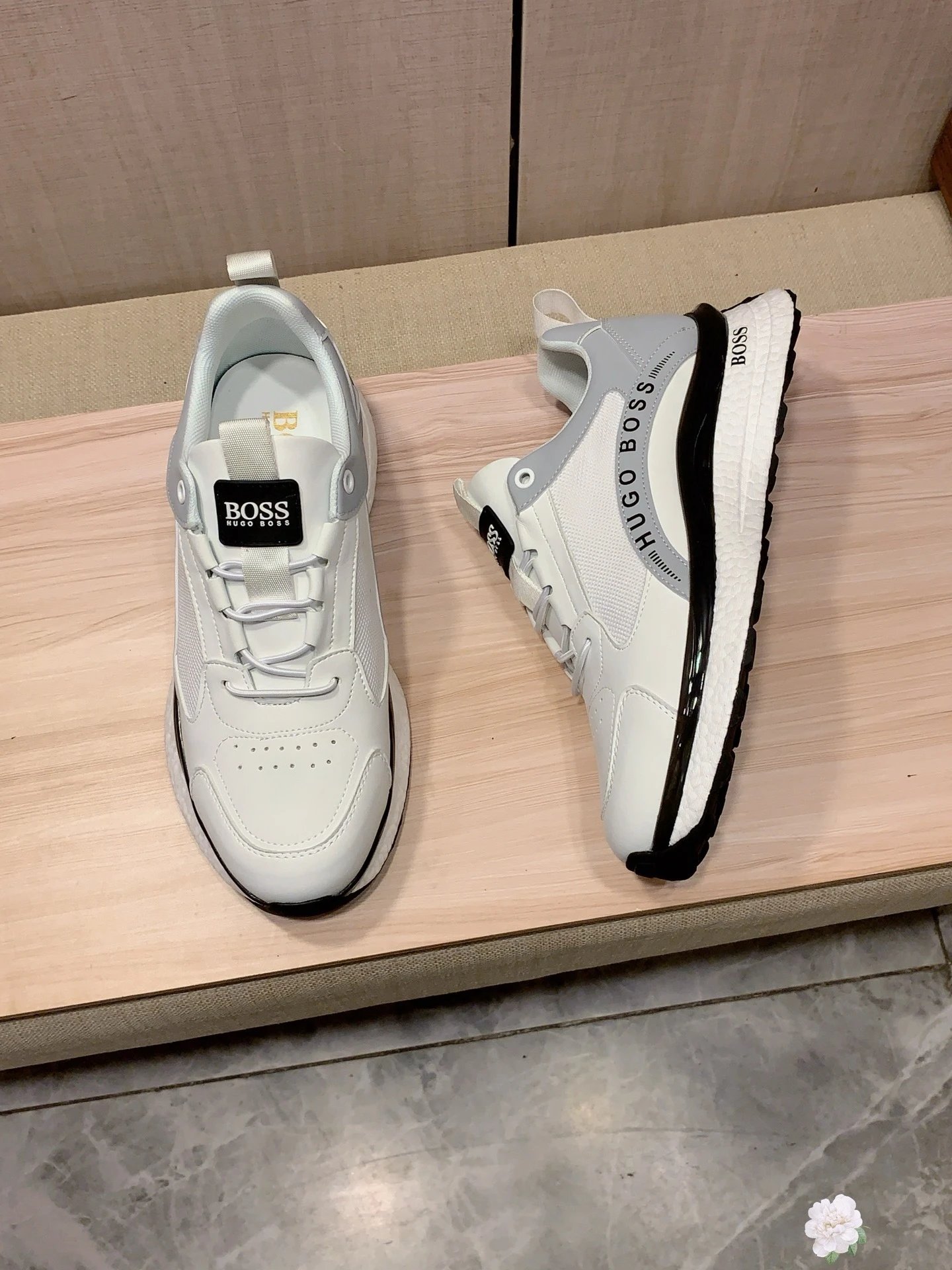 Hugo Boss Leather Runner Sneaker All White