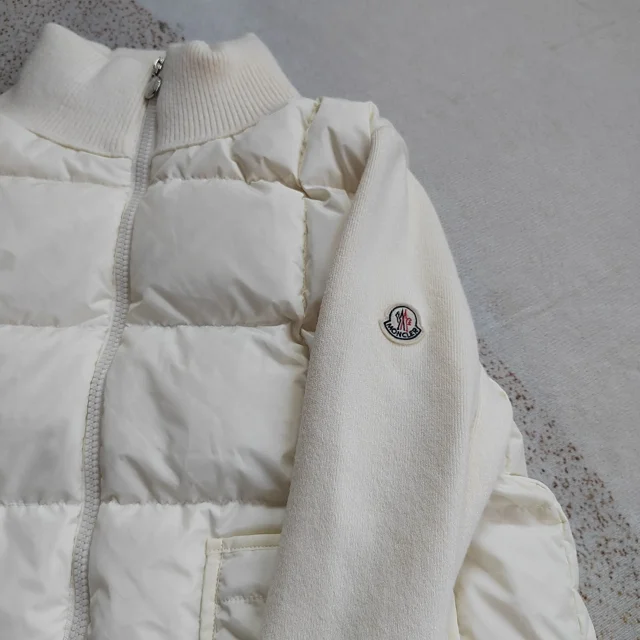 Moncler Down Jackets Quilted knit-sleeve jacket with flap pockets product detail image 8