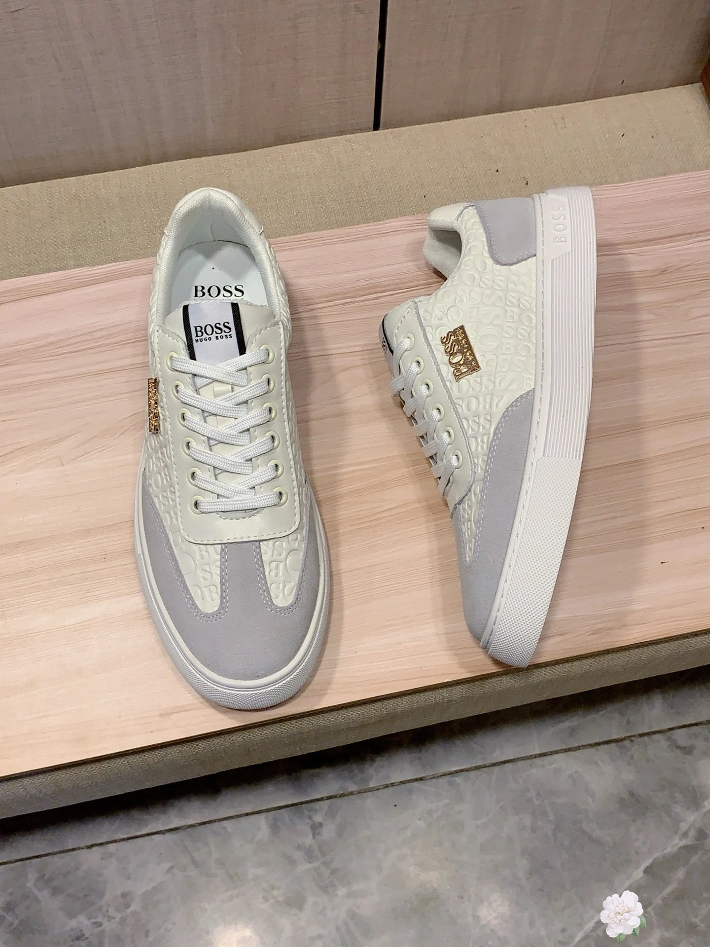 Hugo Boss Court Sneaker White Grey Gold