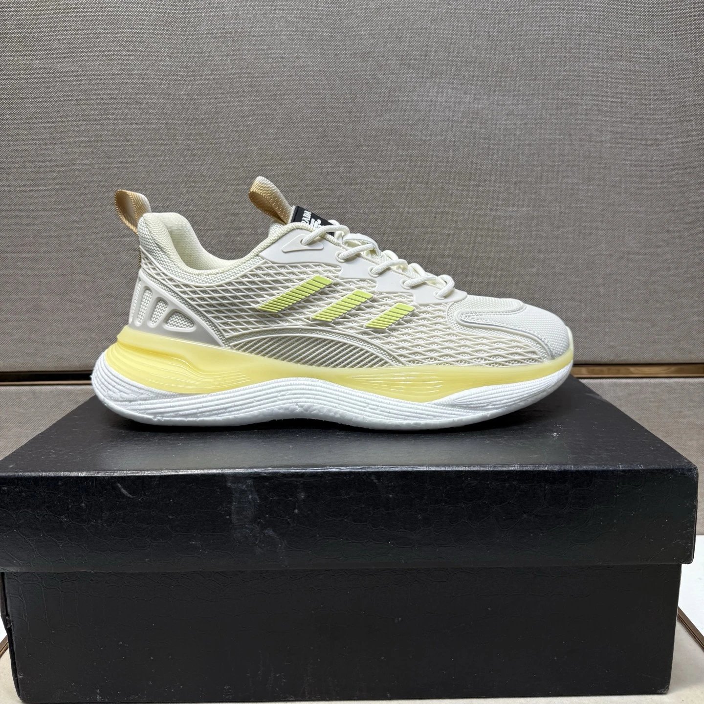 Adidas Running Sneaker White Yellow