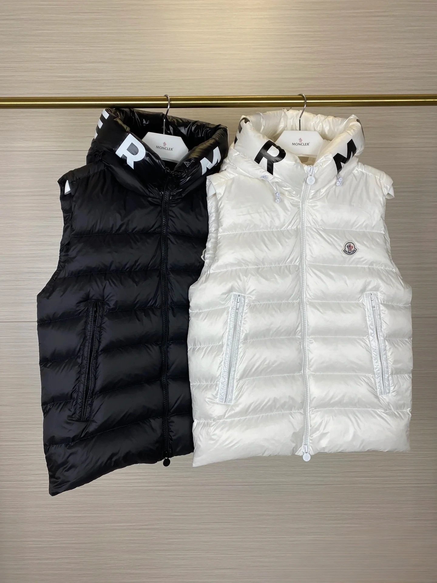 Moncler Hooded Down Vest Black Outerwear.vest - 4