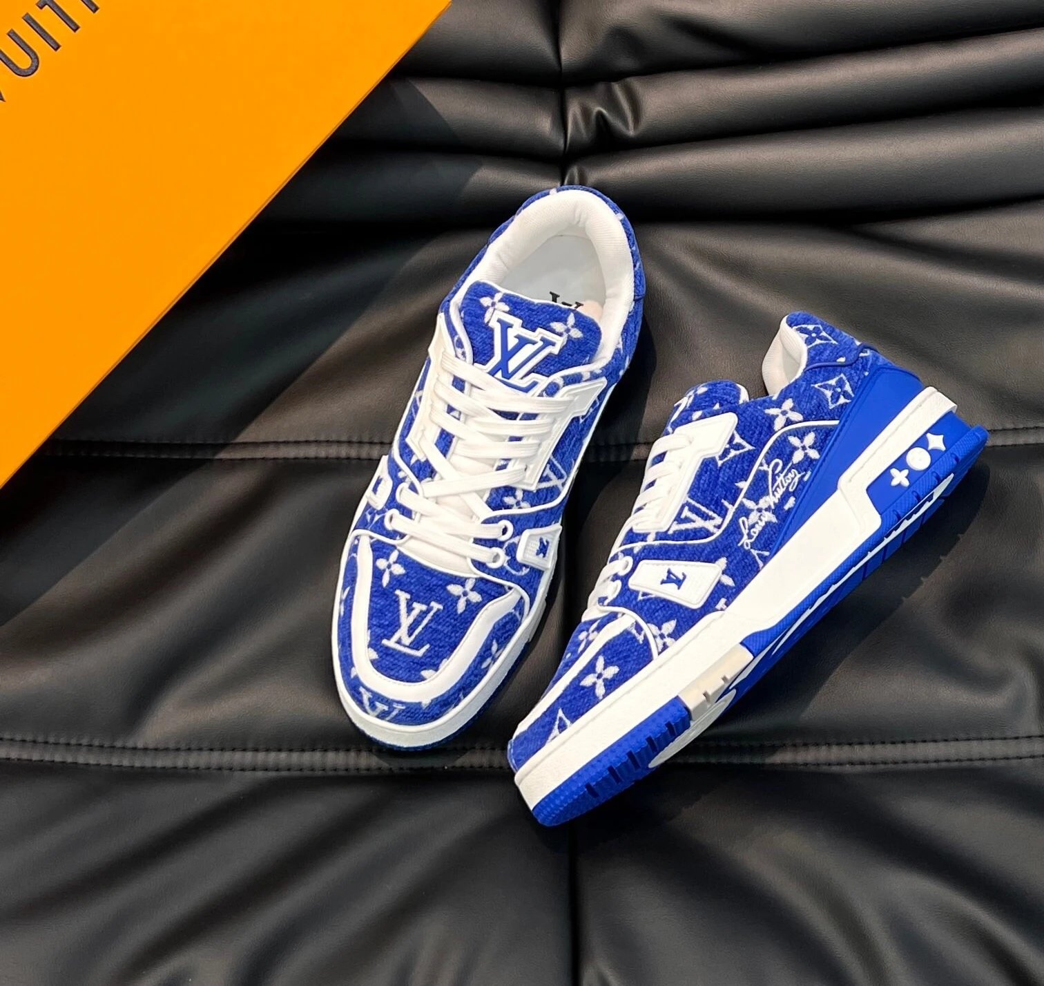 Louis Vuitton Trainer Monogram Blue White