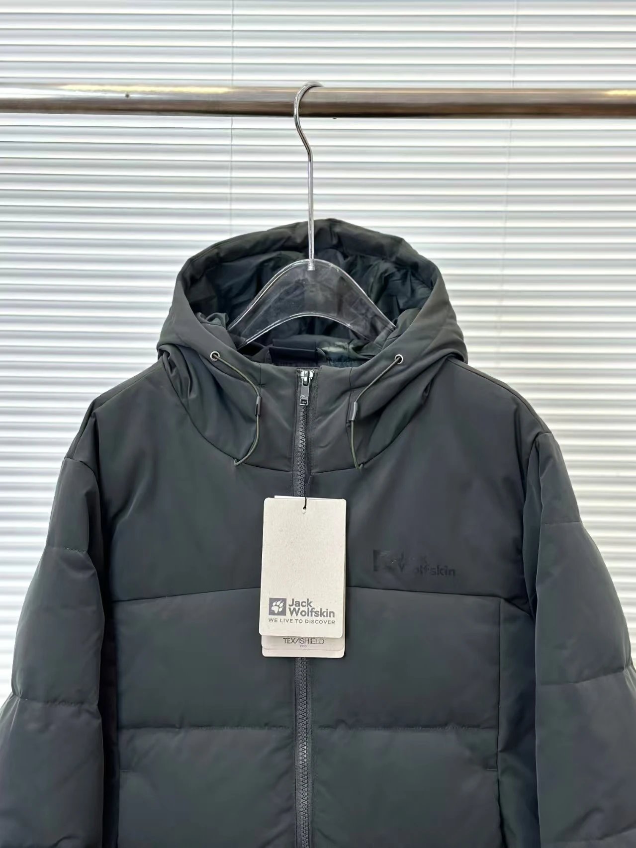 Design Jack Wolfskin Down Jacket Black Outerwear Down Jacket - 5