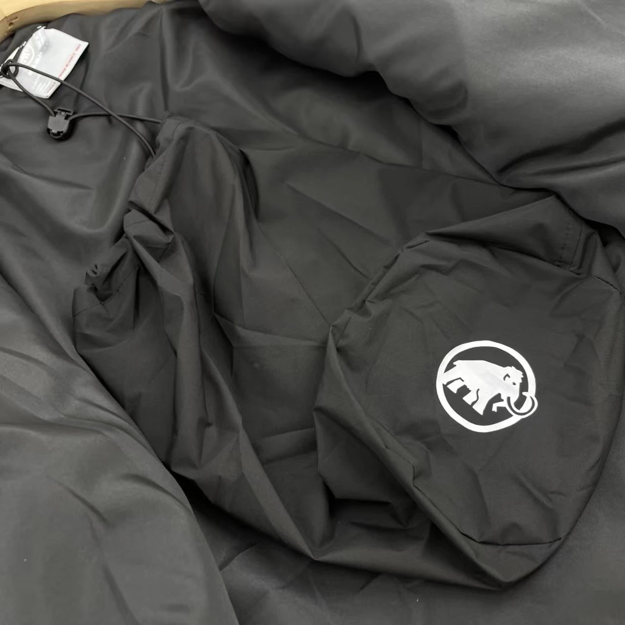Design Mammut Eiger Nordwand Light Hooded Jacket Navy Blue Outerwear - 11