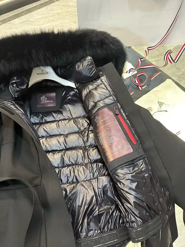 Moncler Down Jackets Fur-trim hooded belted jacket product detail image 7