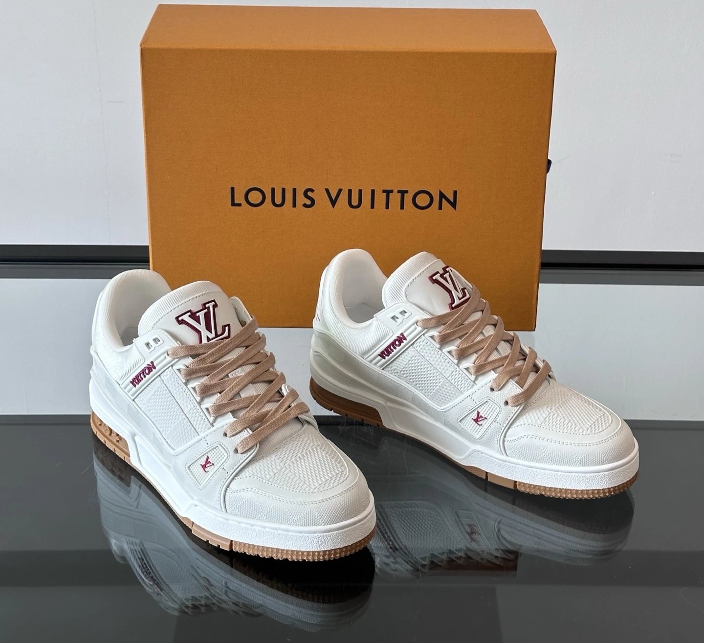 Louis Vuitton Trainer White Burgundy Gum