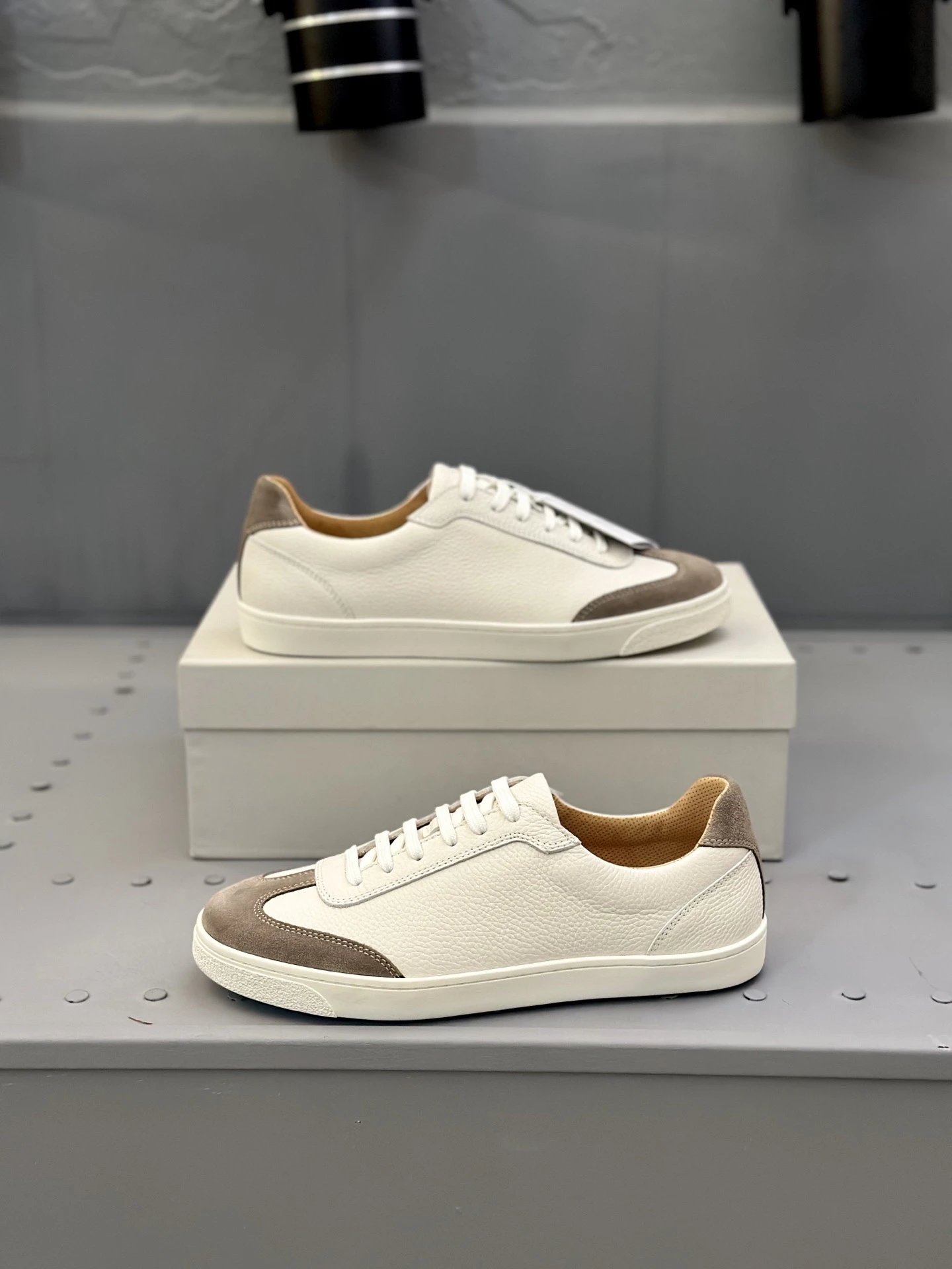Brunello Cucinelli Low Top Sneaker White Taupe