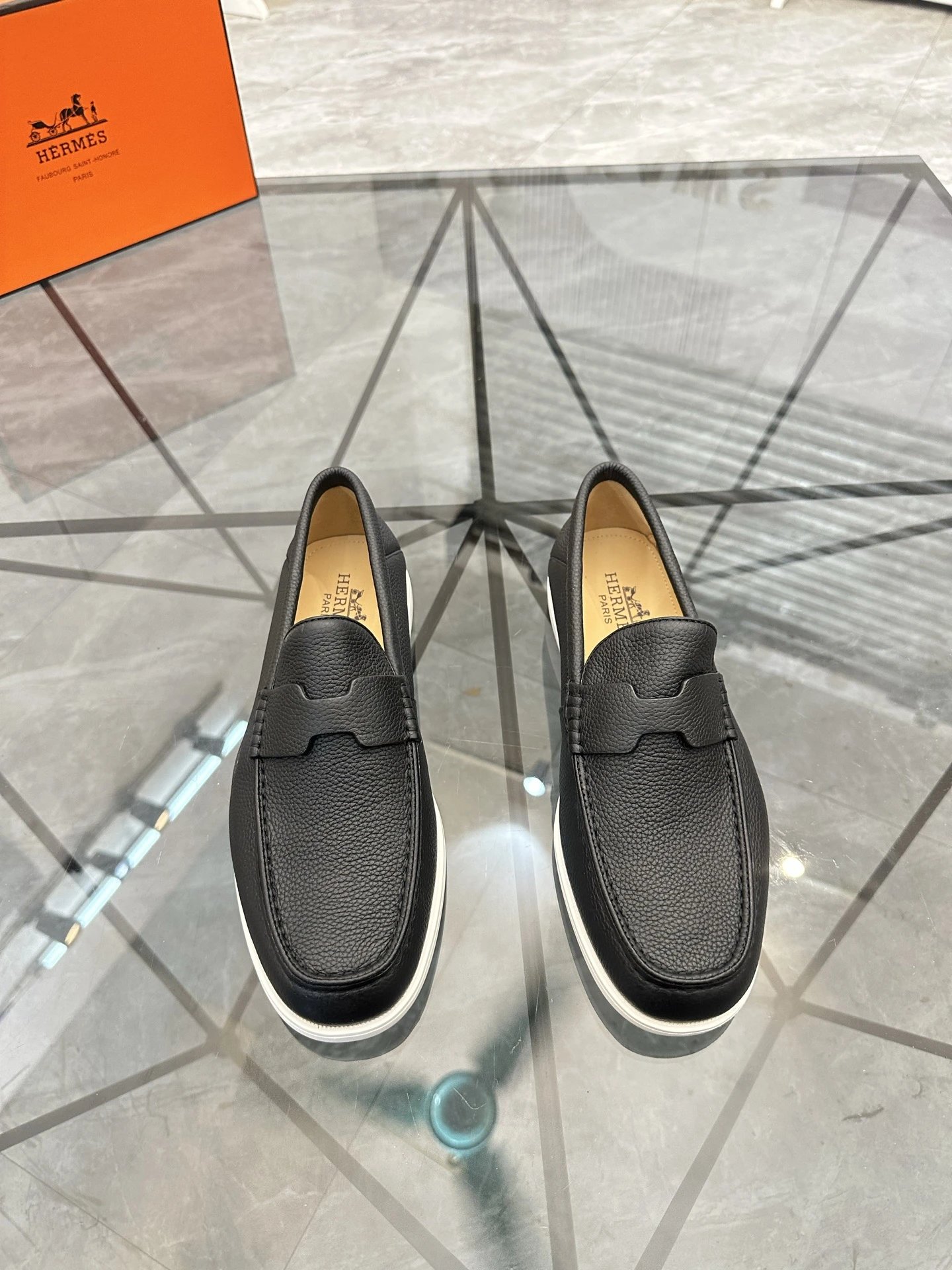 Hermes Loafers 6+ colorways [Premium Quality] foto 3