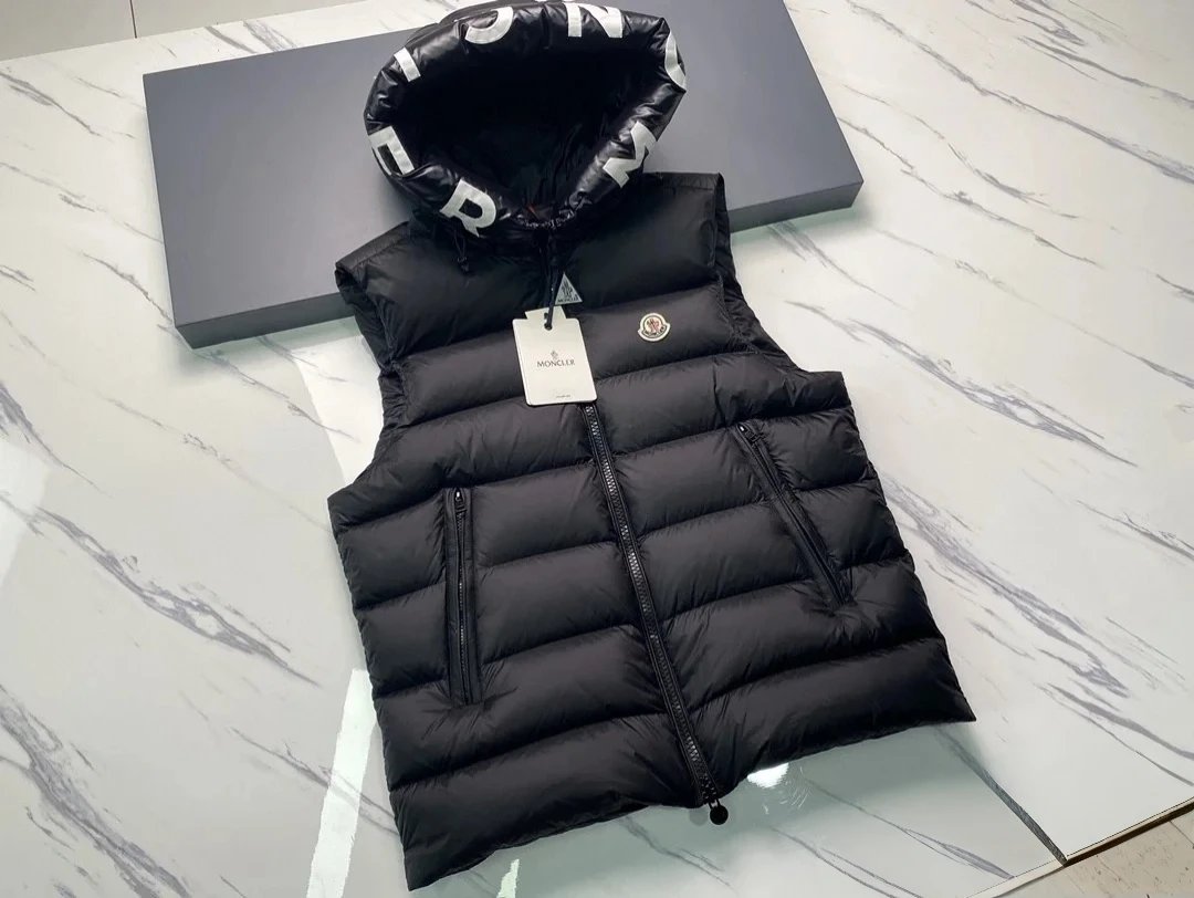 Moncler Hooded Down Vest Black Outerwear.vest - 10