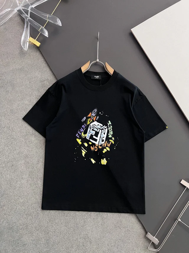 Fendi T-Shirts Graphic Print product detail image 4