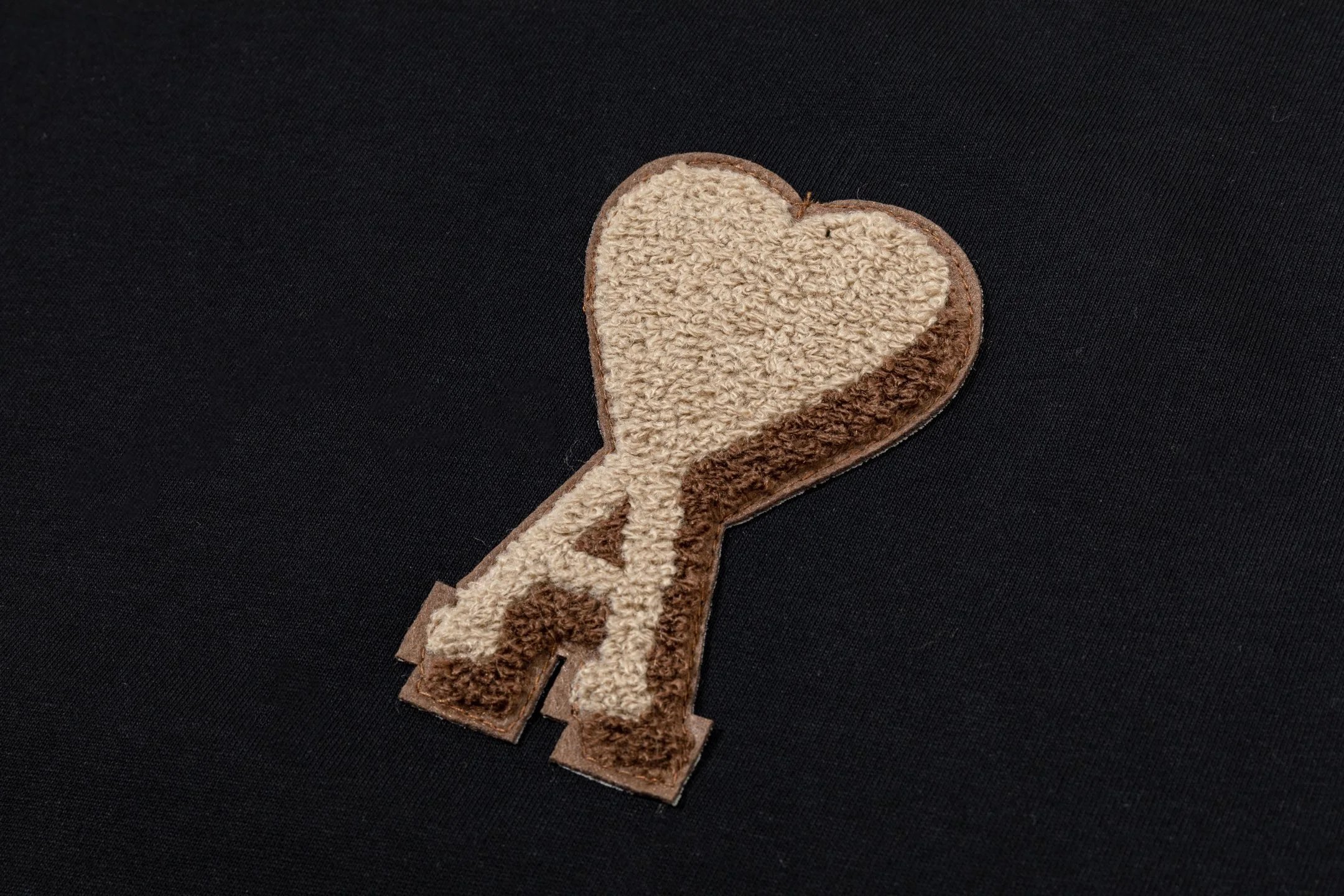 AMI Paris Raglan T-Shirt Beige / Black - 20