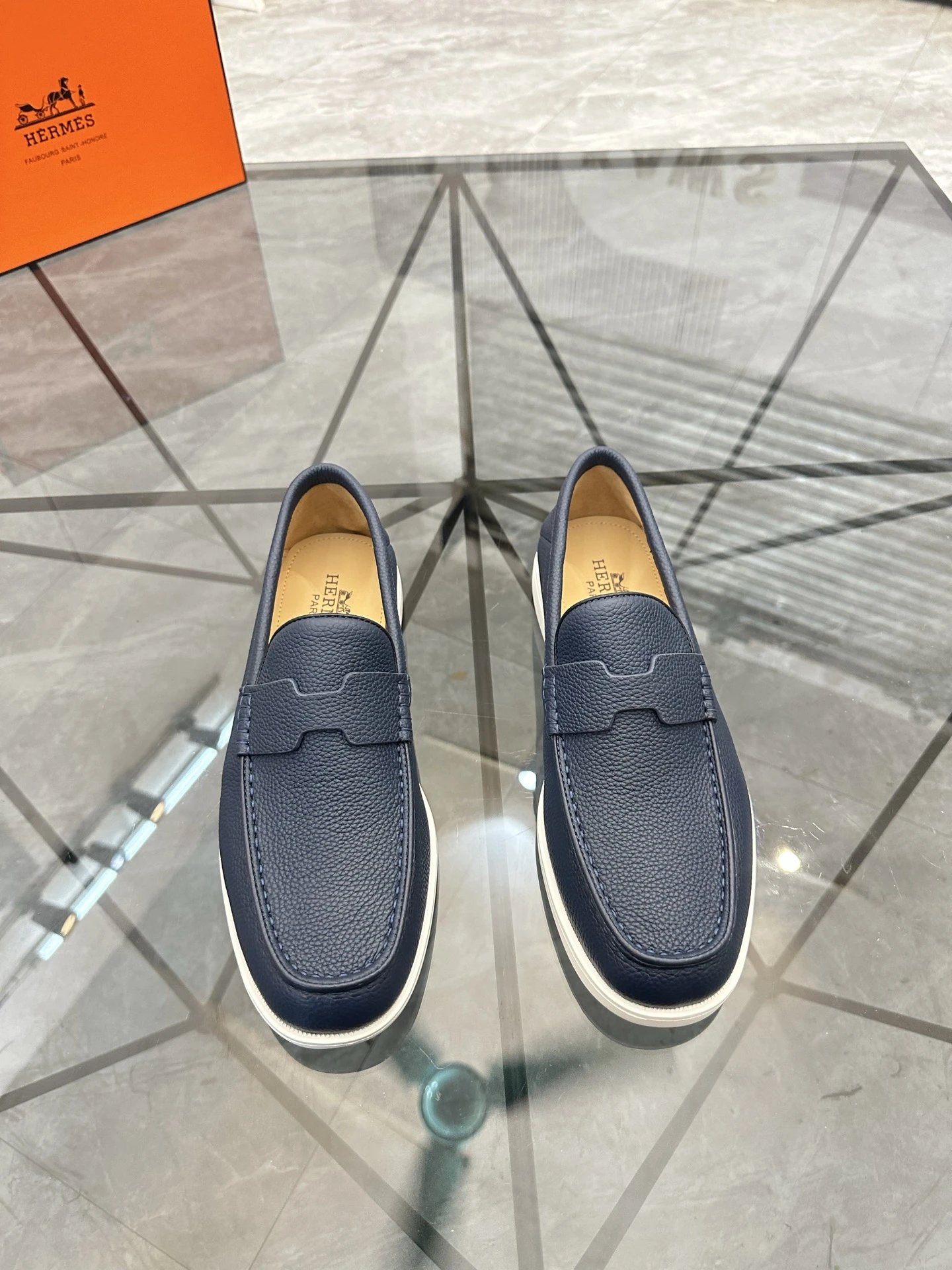Hermes Loafers 6+ colorways [Premium Quality] foto 4