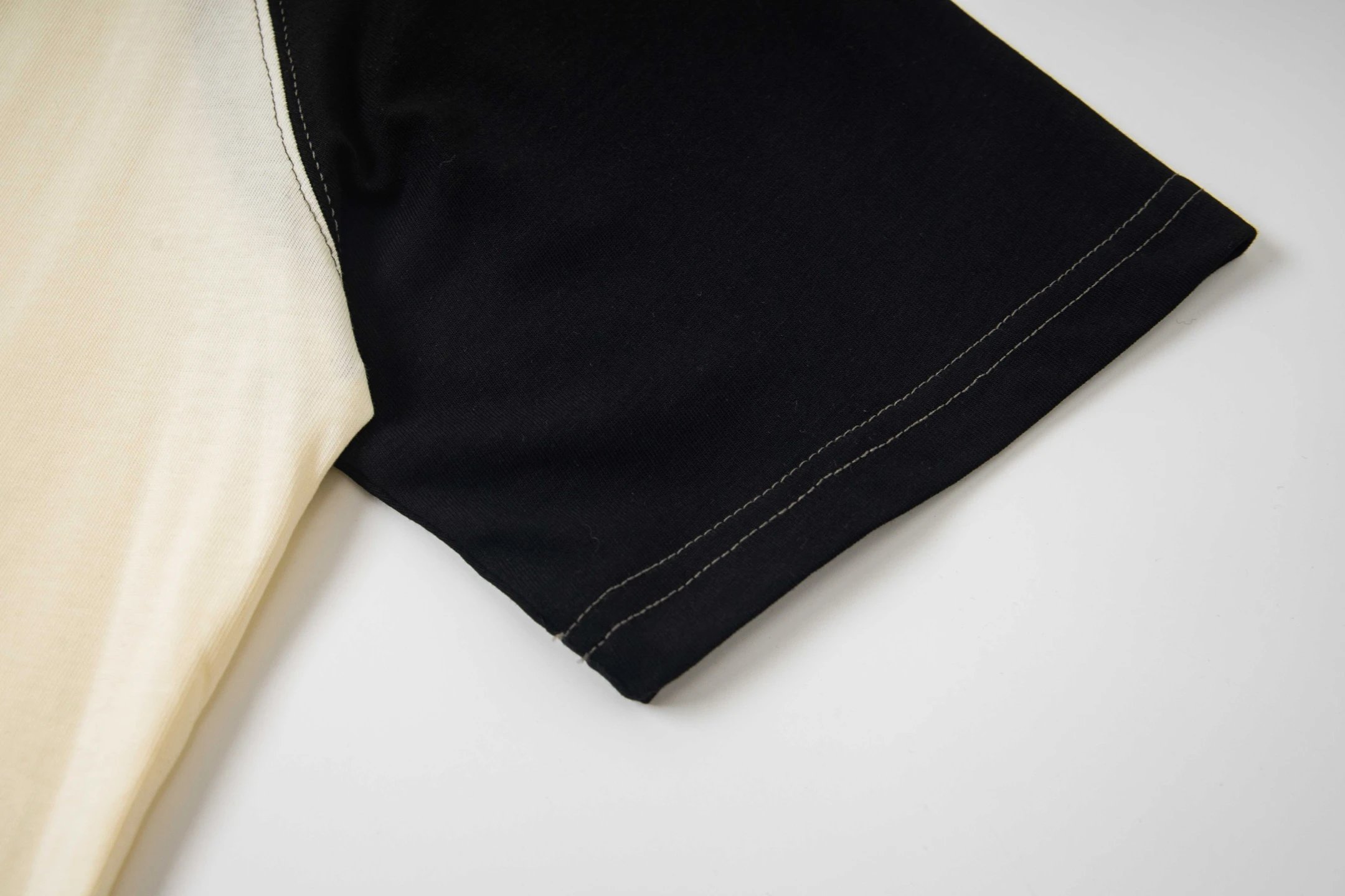 AMI Paris Raglan T-Shirt Beige / Black - 9