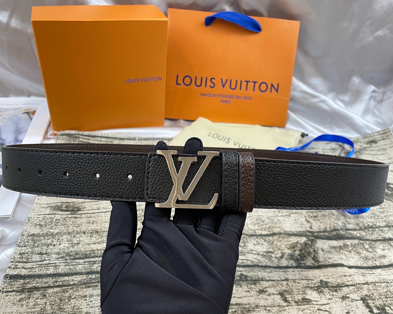 Louis Vuitton Initiales Reversible Belt Silver Buckle Black Brown