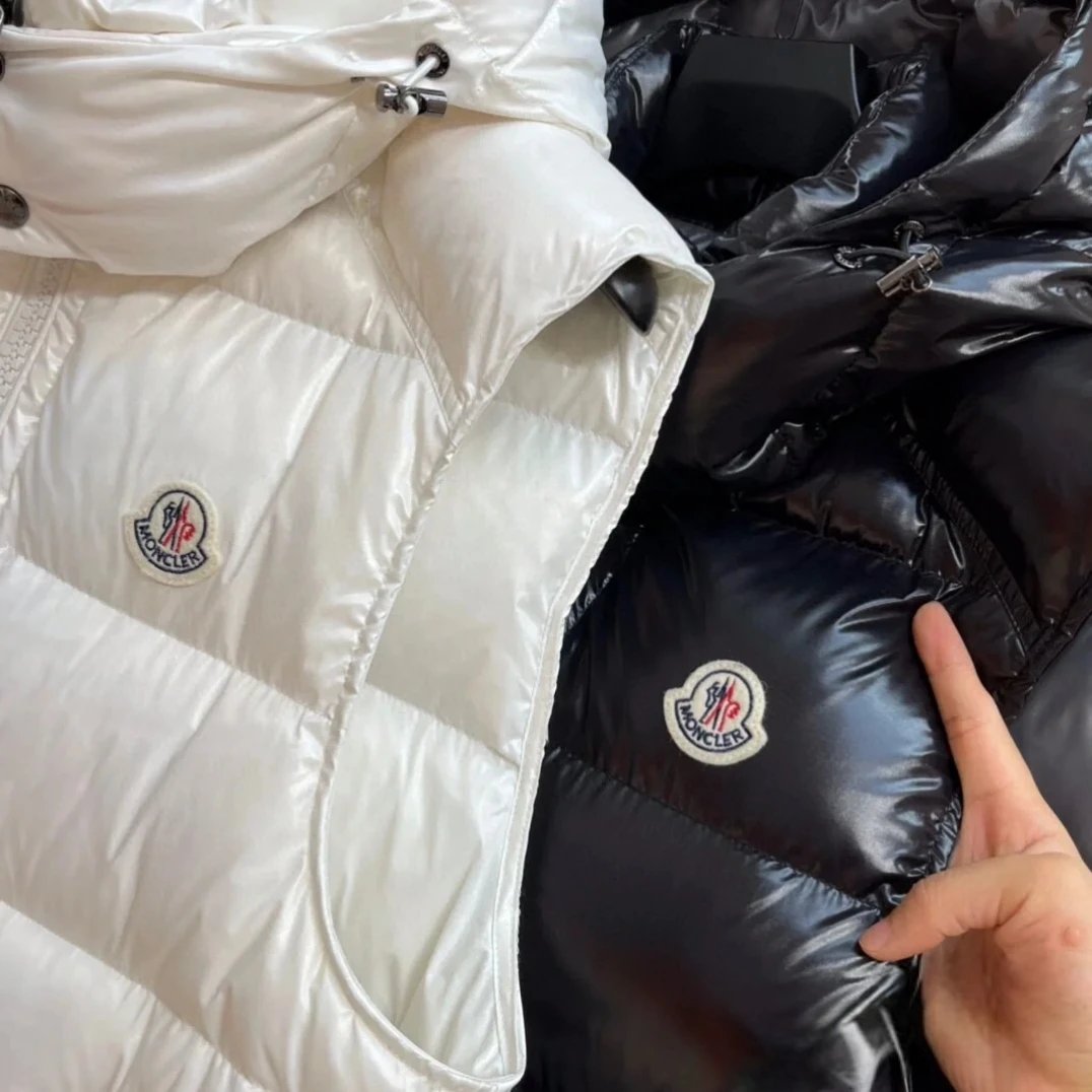 Moncler Maya Vest Black Glossy Down Vest Outerwear.vest - 6