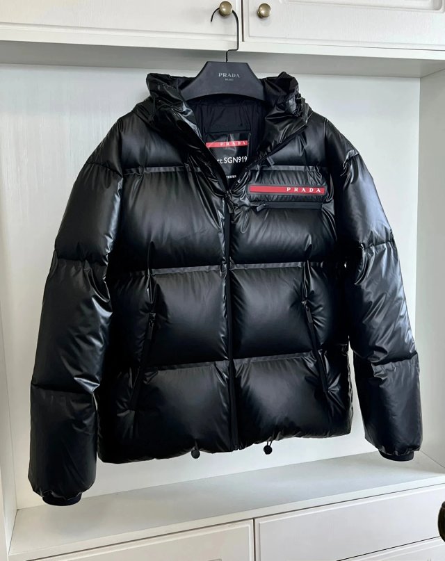 Prada down jacket: seller detail photo 3