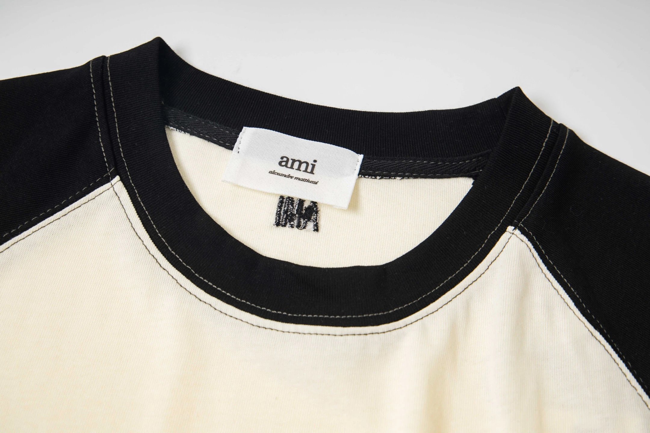 AMI Paris Raglan T-Shirt Beige / Black - 5