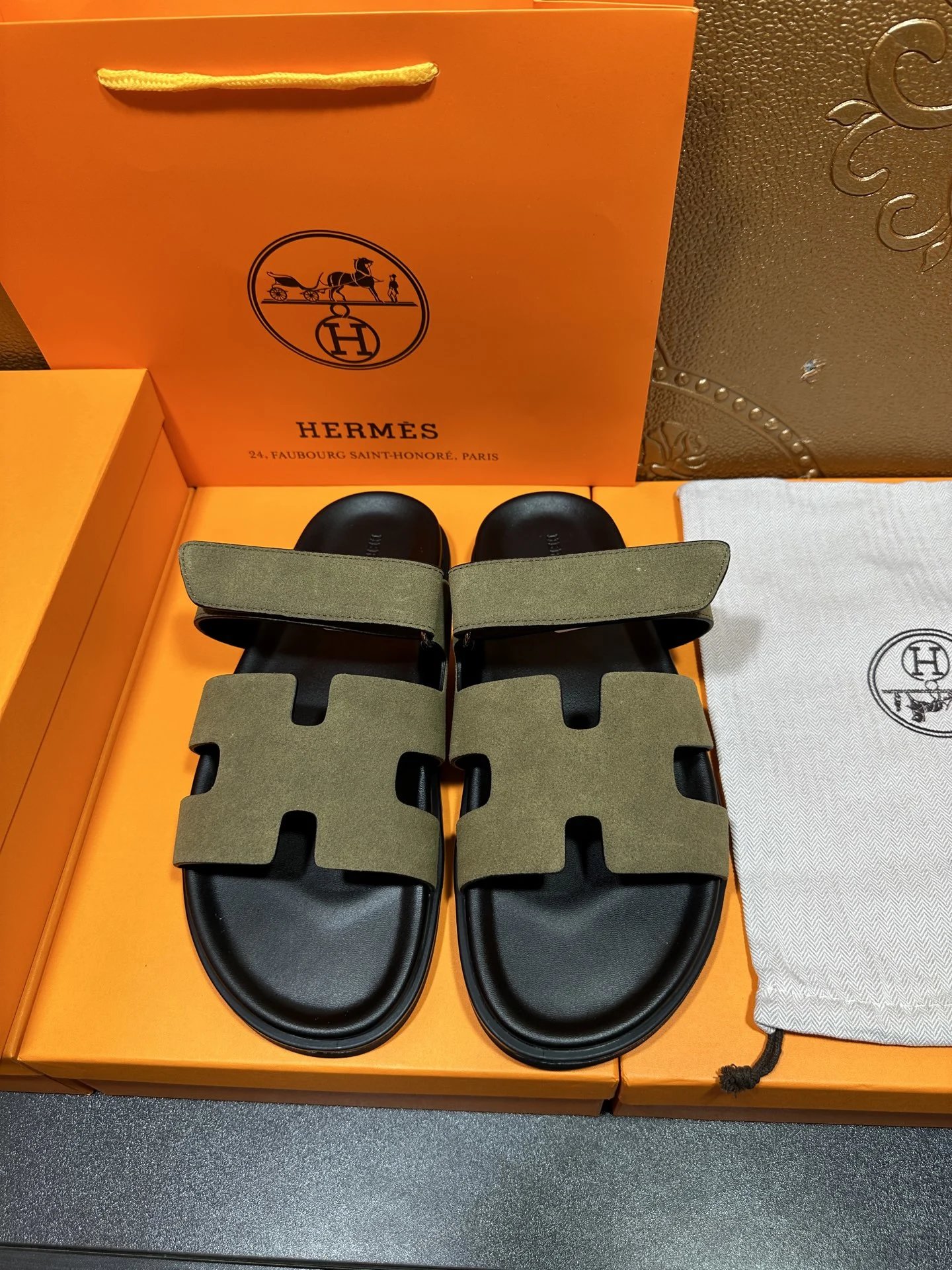 Hermès Oran Sandals Tan Suede and Black Rubber Slippers - 3