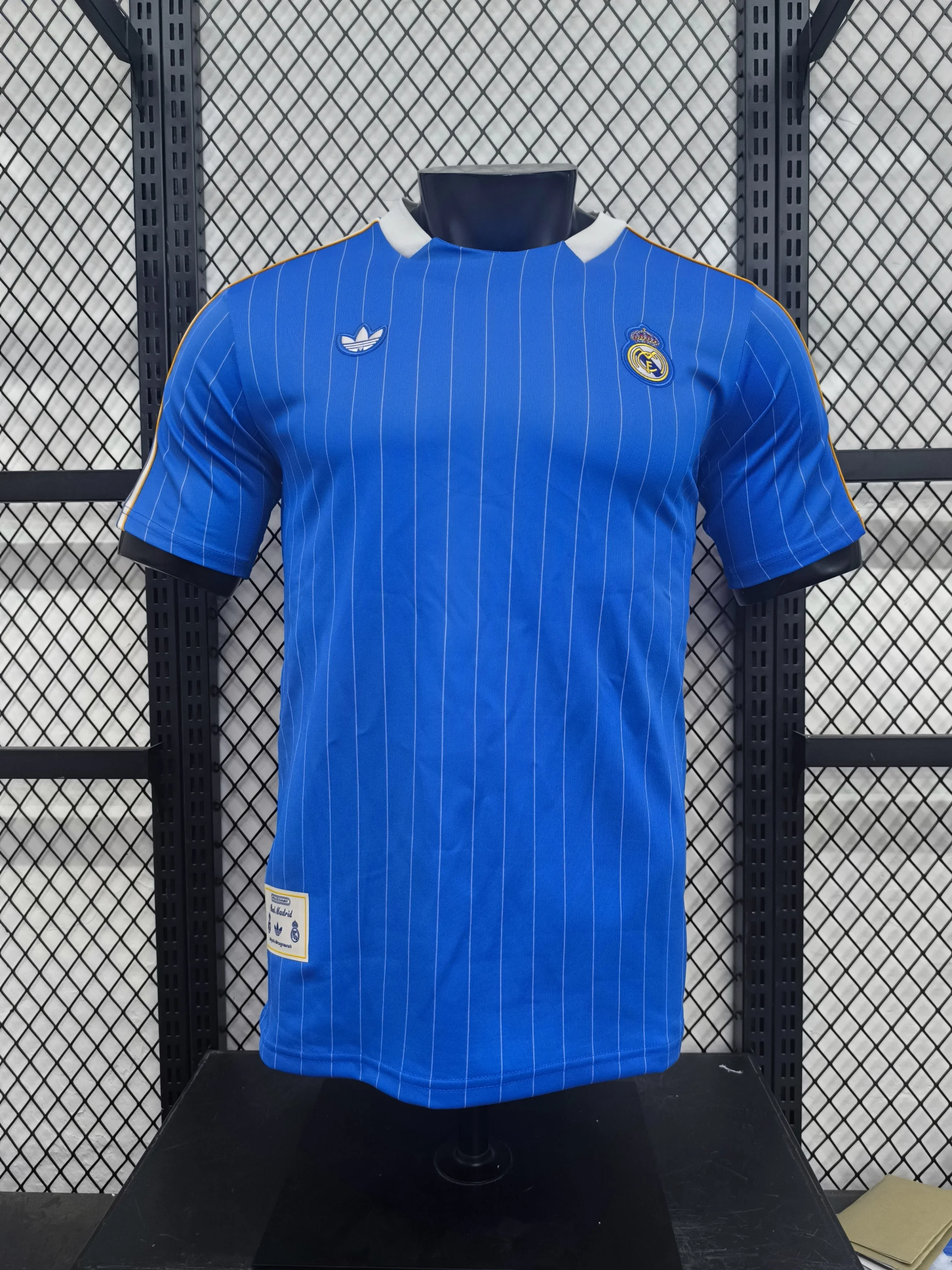 25/26 Real Madrid Blue Casual Wear Player Version Jersey