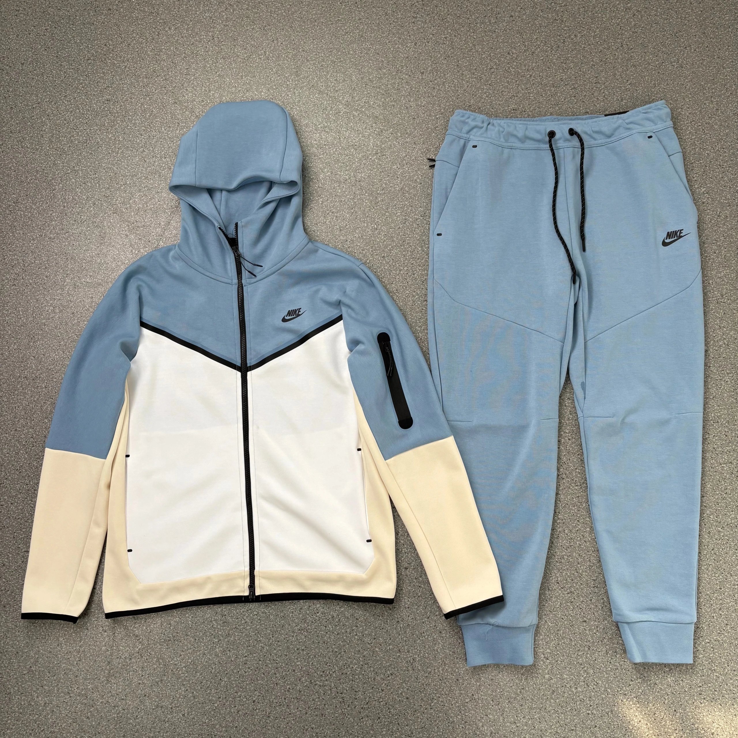 Sky Blue and White Collar Set