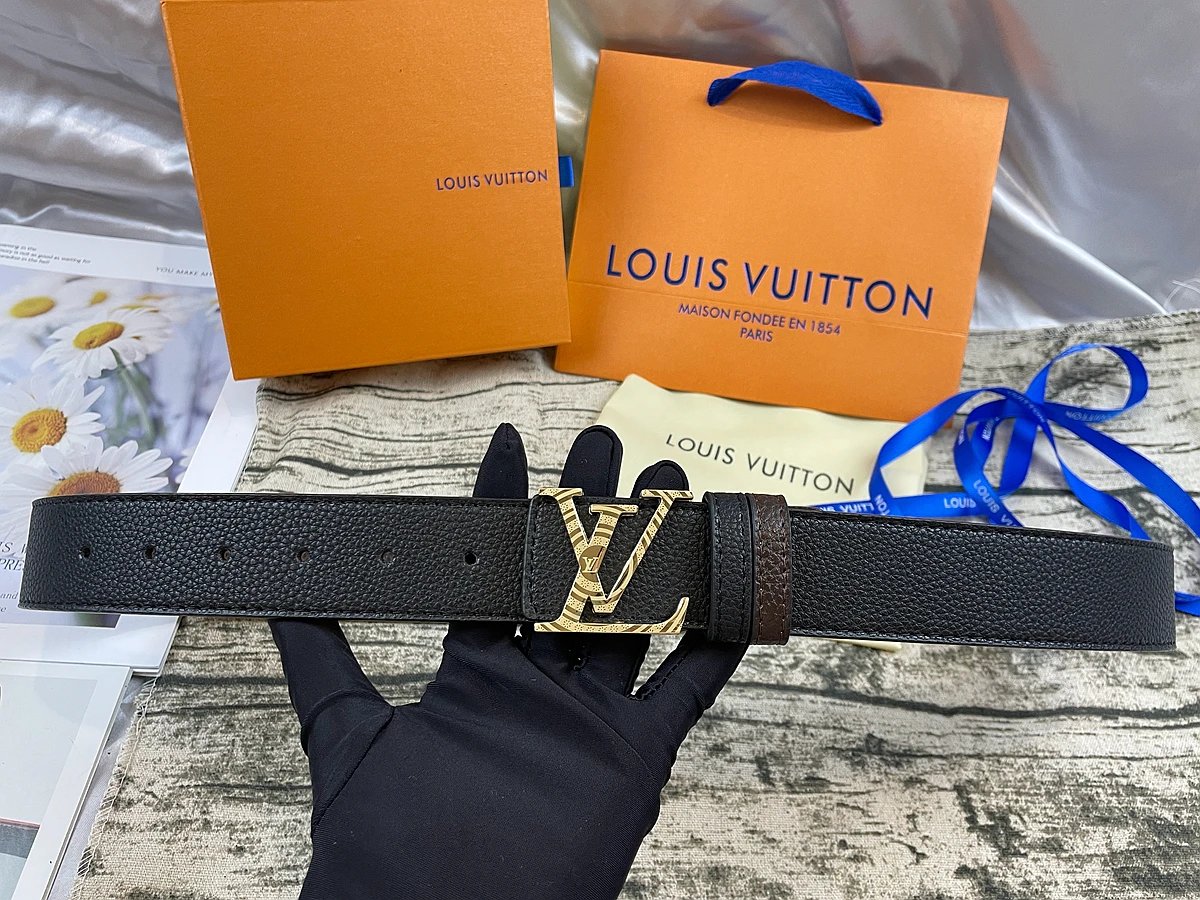 Louis Vuitton Initiales Reversible Belt Textured Gold Buckle Black Brown
