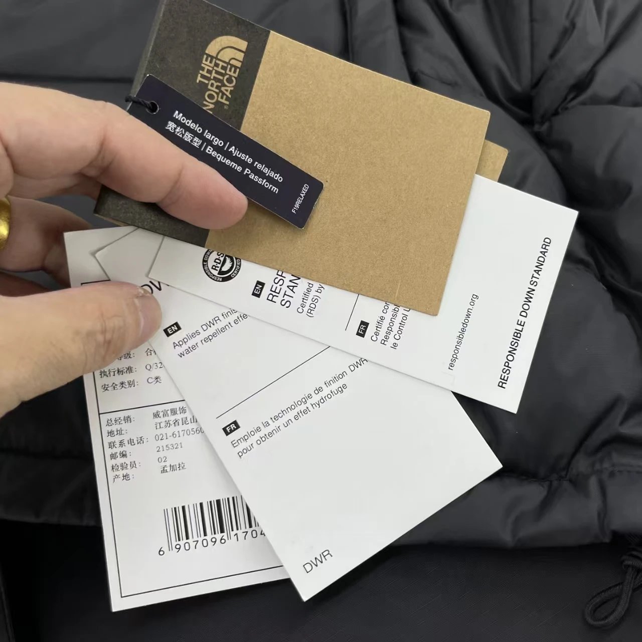 The North Face 700 Fill Down Vest Black Outerwear.vest - 8