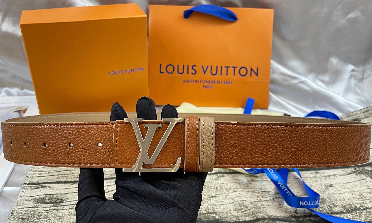 Louis Vuitton Initiales Reversible Belt Gold Buckle Tan Brown