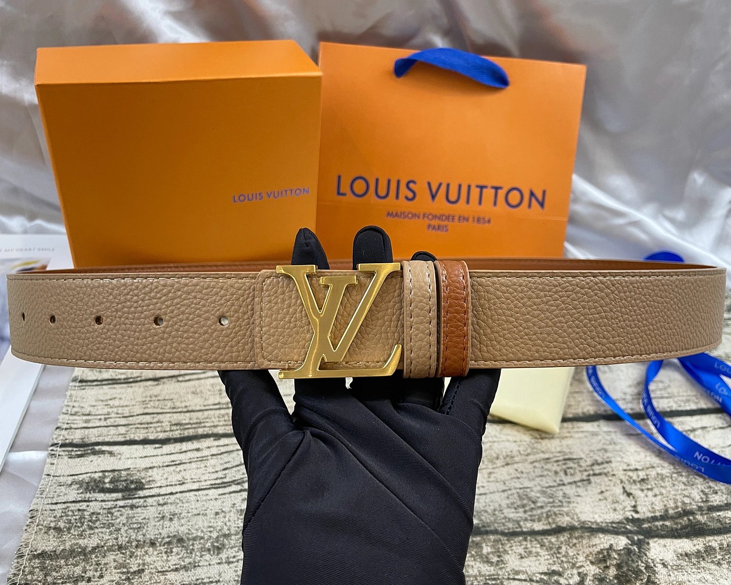 Louis Vuitton Initiales Reversible Belt Gold Buckle Beige Tan