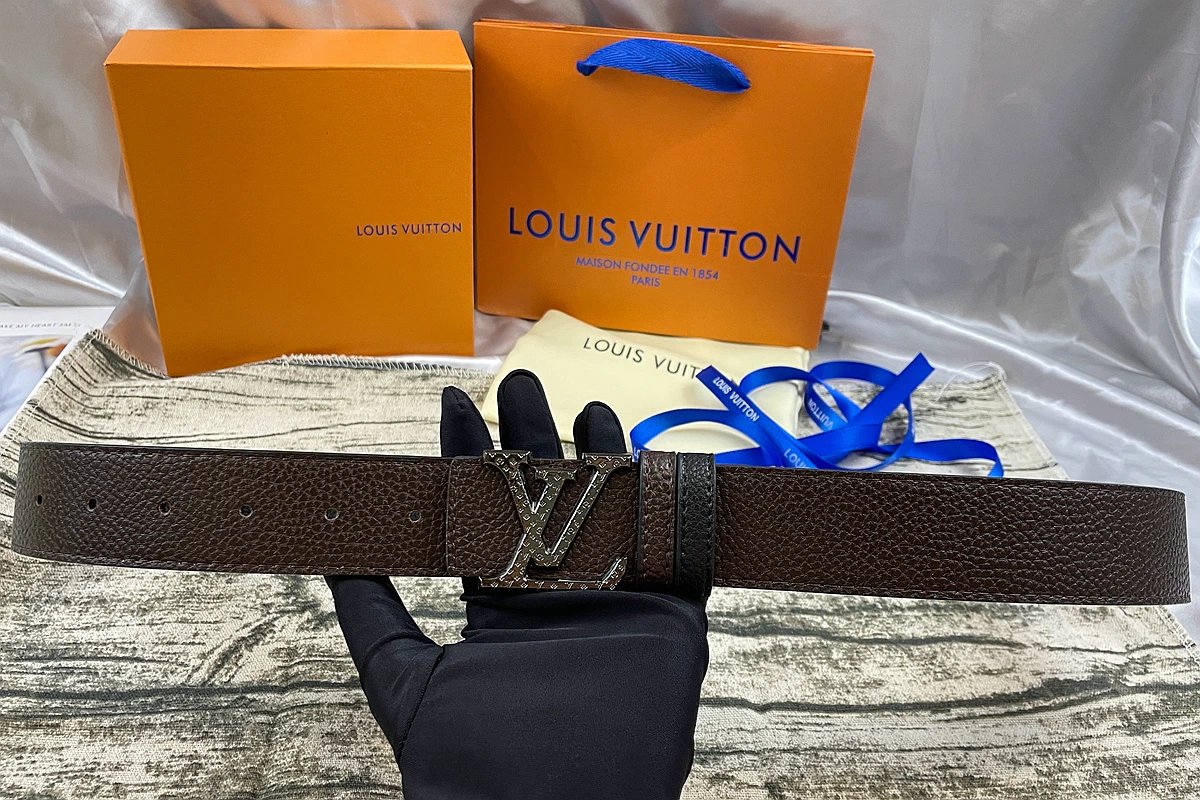 Louis Vuitton Initiales Reversible Belt Studded Bronze Buckle Dark Brown Black