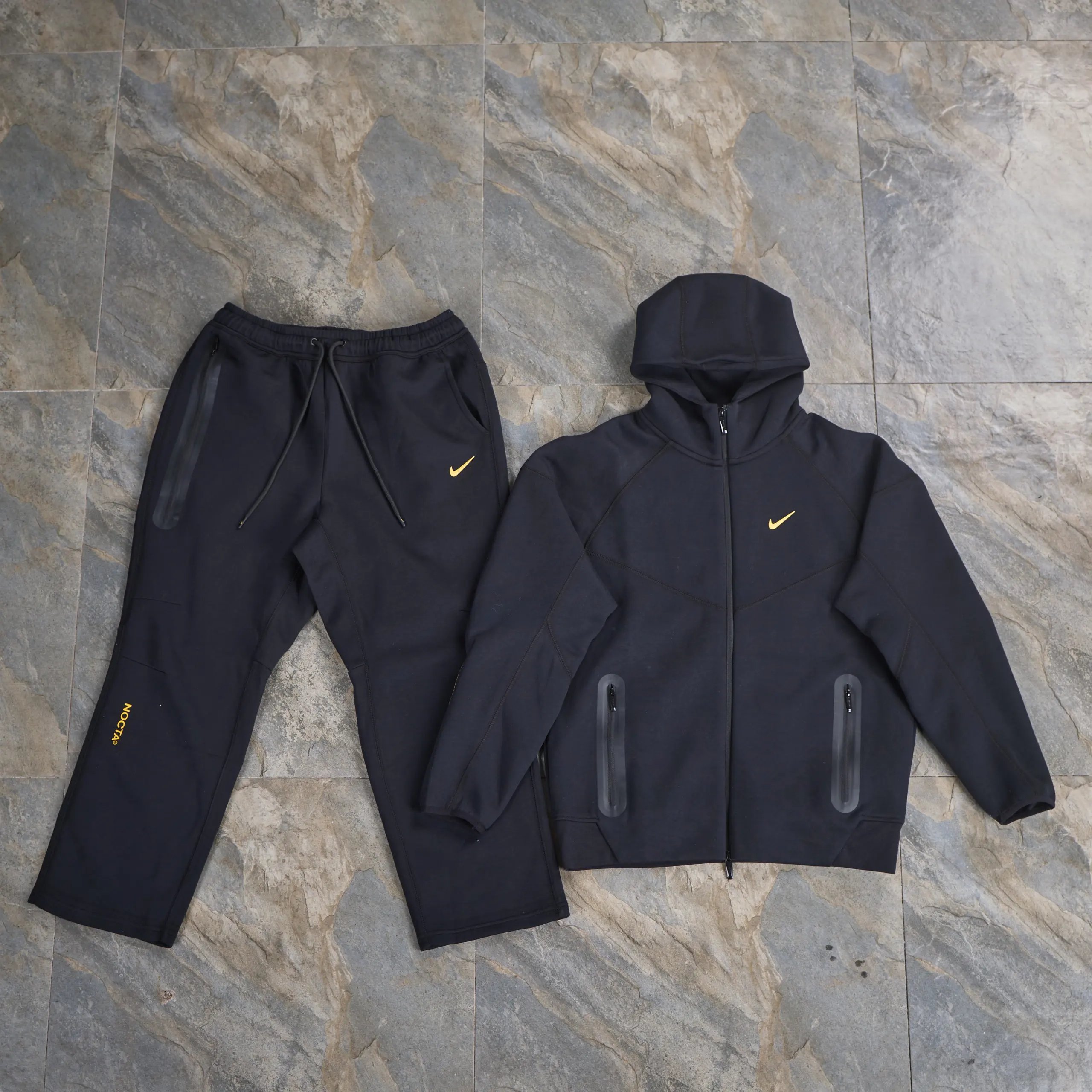Black Set