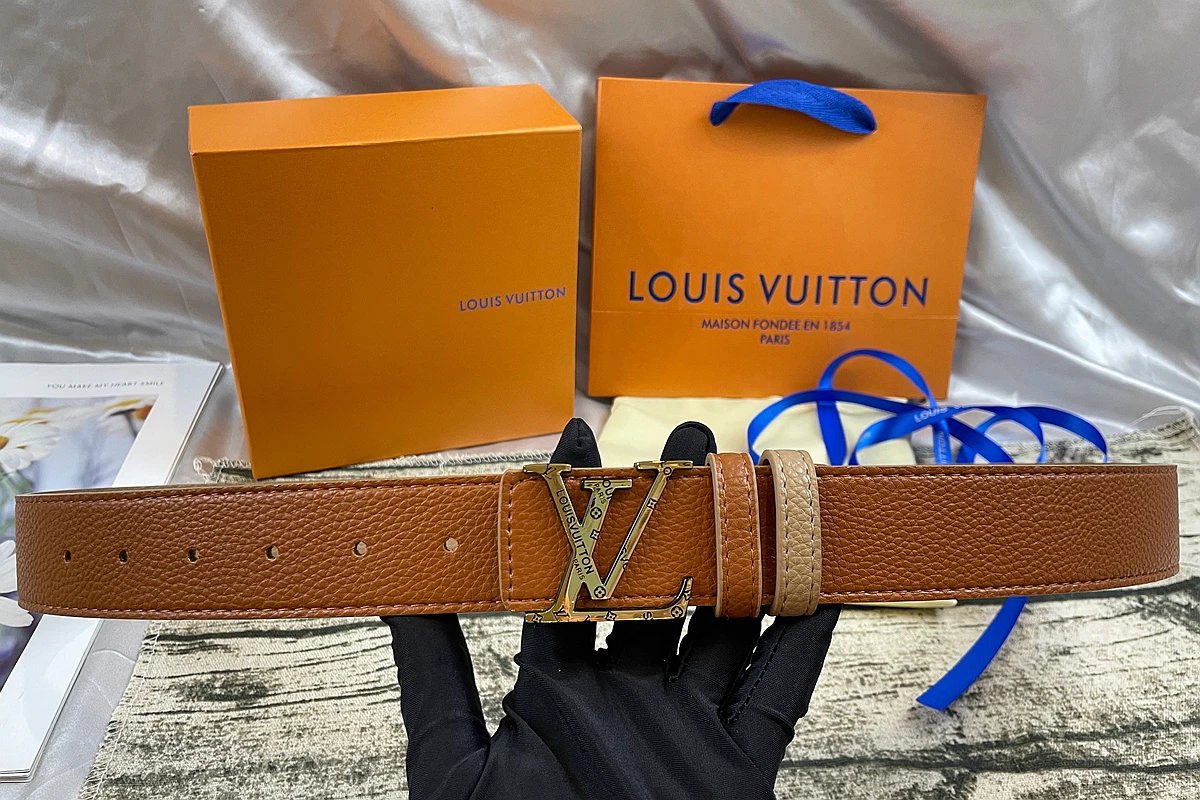 Louis Vuitton LV Initiales Pebbled Belt Blue Gold Buckle