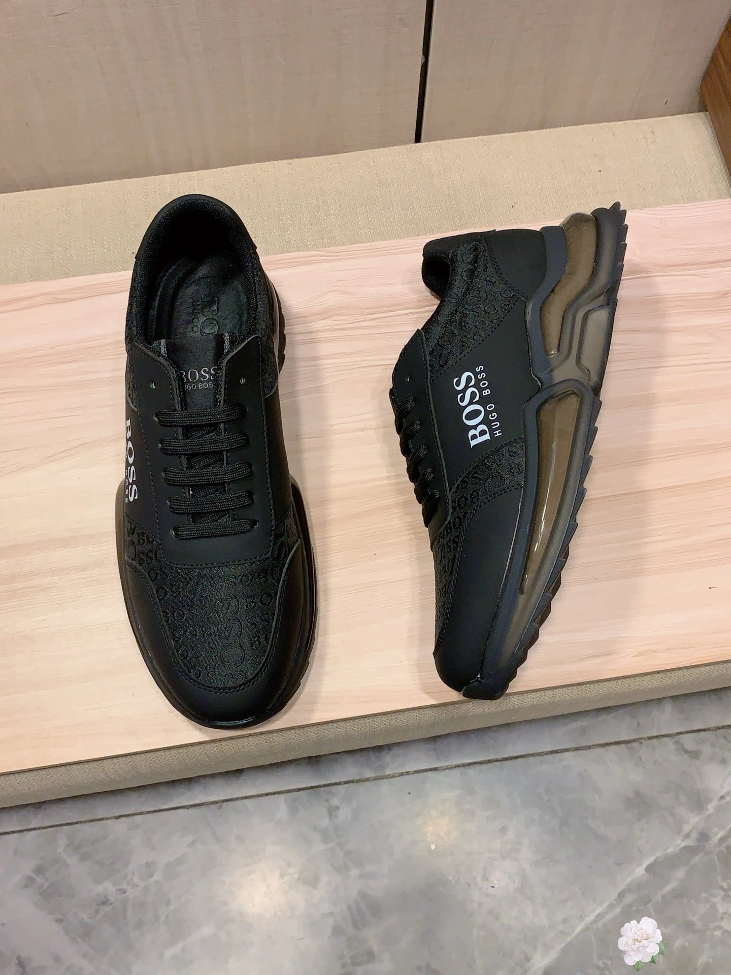 Hugo Boss Leather Runner Sneaker Black Logo