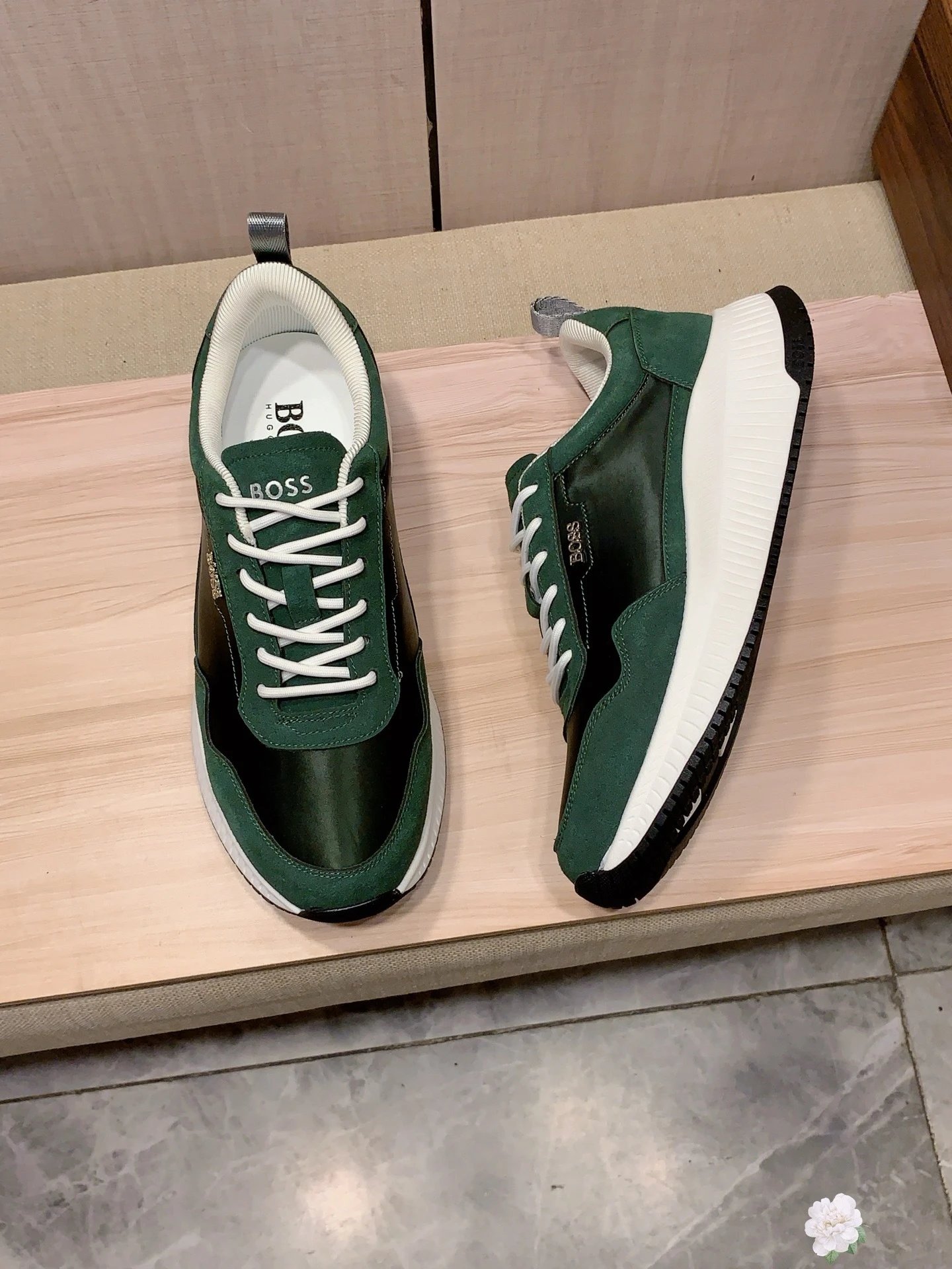 Hugo Boss Suede Runner Sneaker Green White