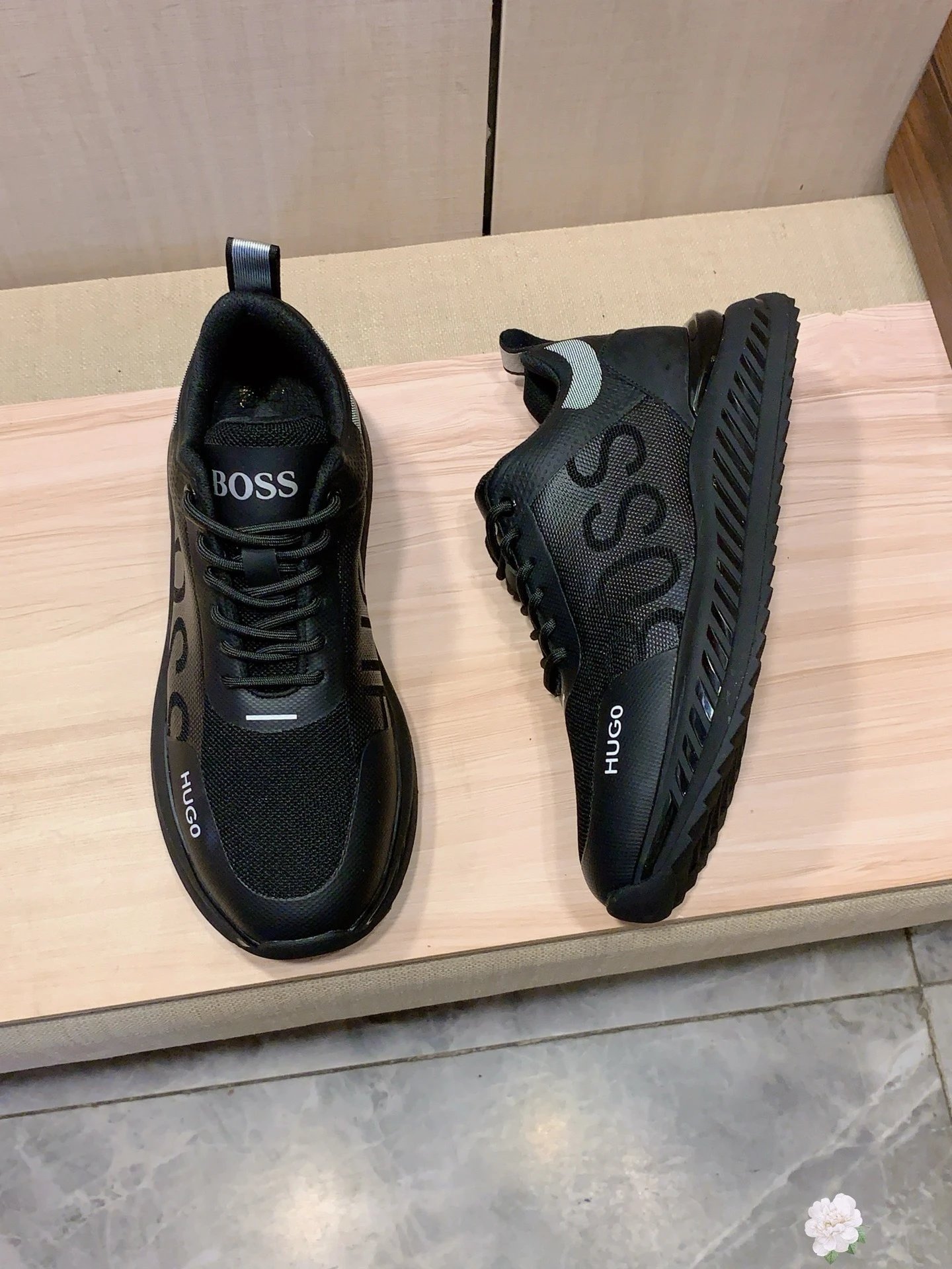 Hugo Boss Mesh Runner Sneaker Triple Black