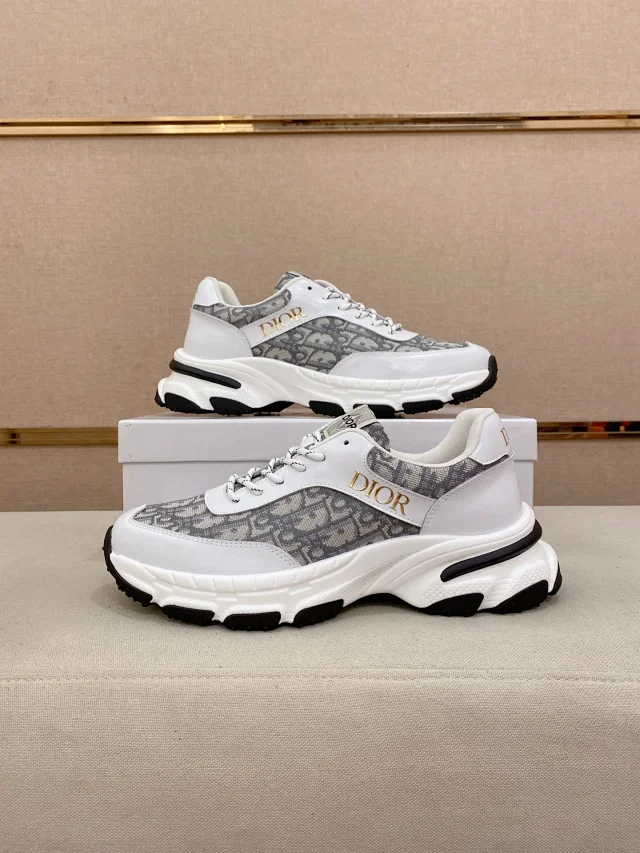 Dior Sneakers Monogram Canvas product detail image 4