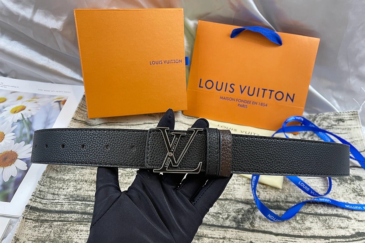 Louis Vuitton Initiales Reversible Belt Engraved Black Buckle Black Brown
