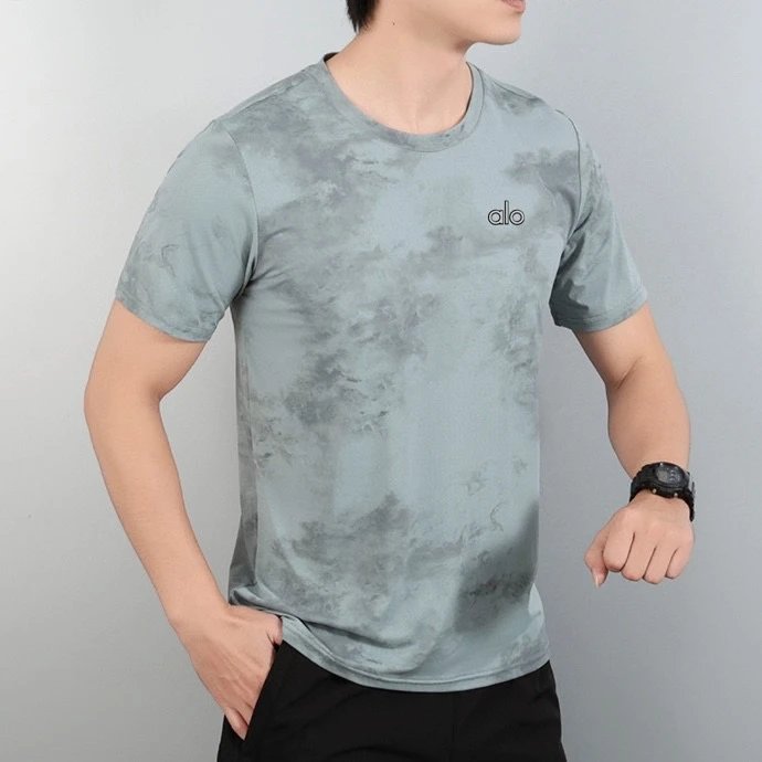 alo T-Shirts Short-Sleeve Crew-Neck Tie-Dye T-Shirt image 3