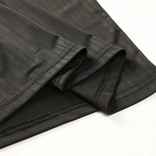 On Shirts Long-sleeve crew-neck performance shirt product detail image 8