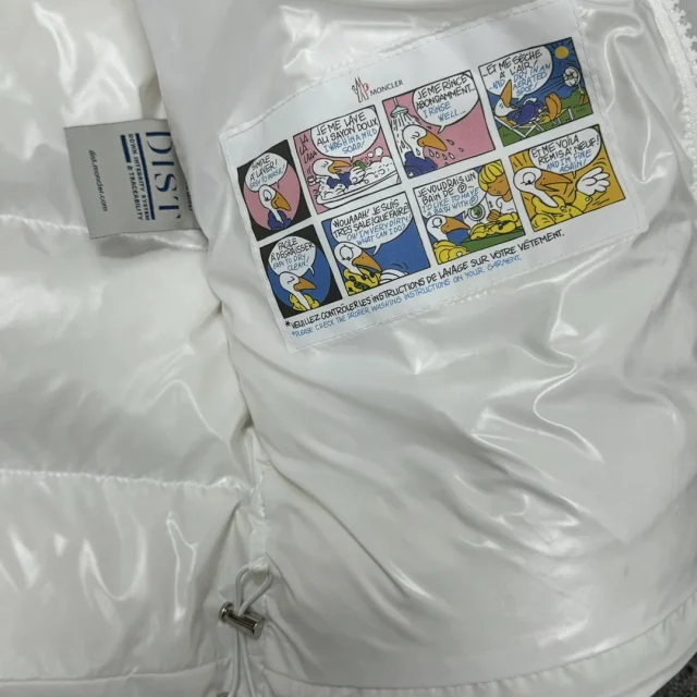 Moncler Down Jackets Short hooded puffer jacket with sleeve utility pocket product detail image 10