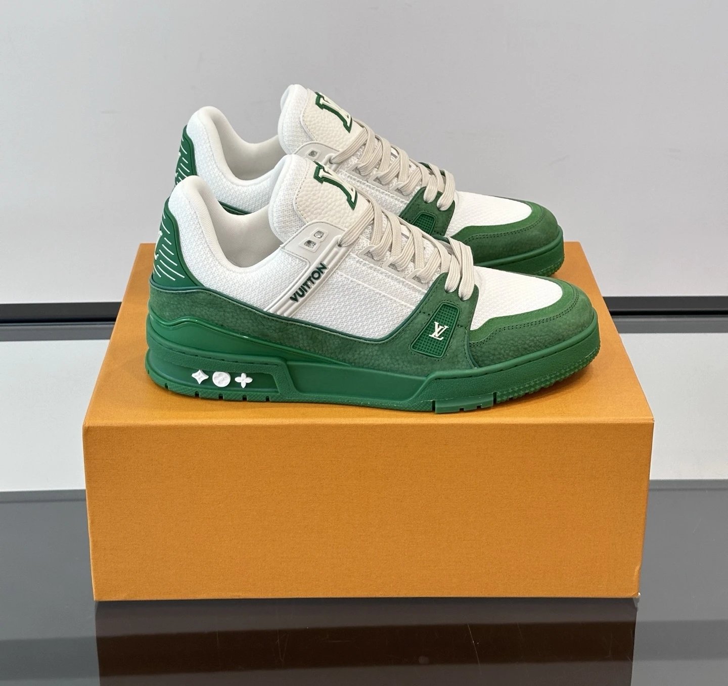 Louis Vuitton Trainer Suede Green White