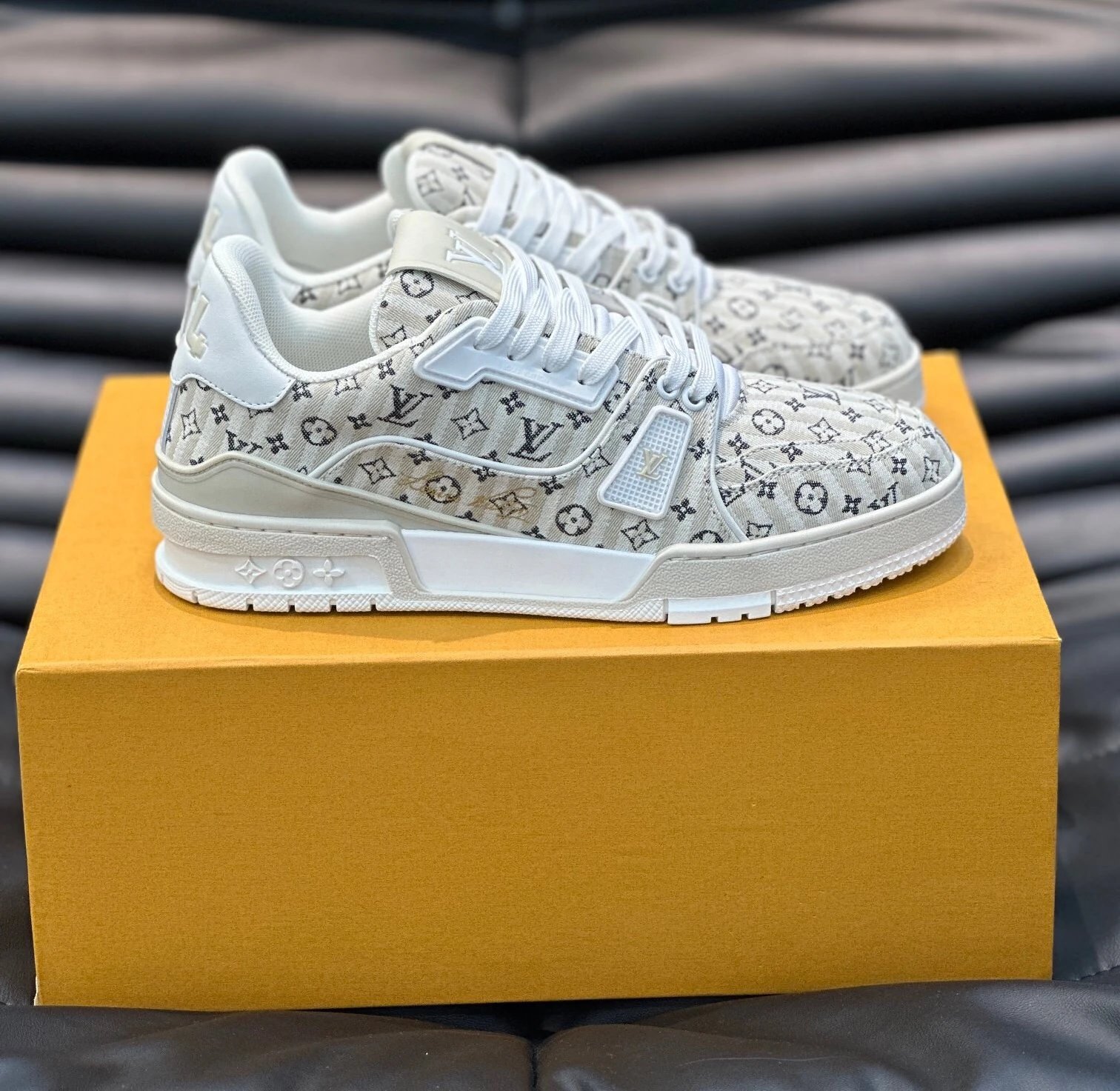 Louis Vuitton Trainer Monogram Denim Grey White