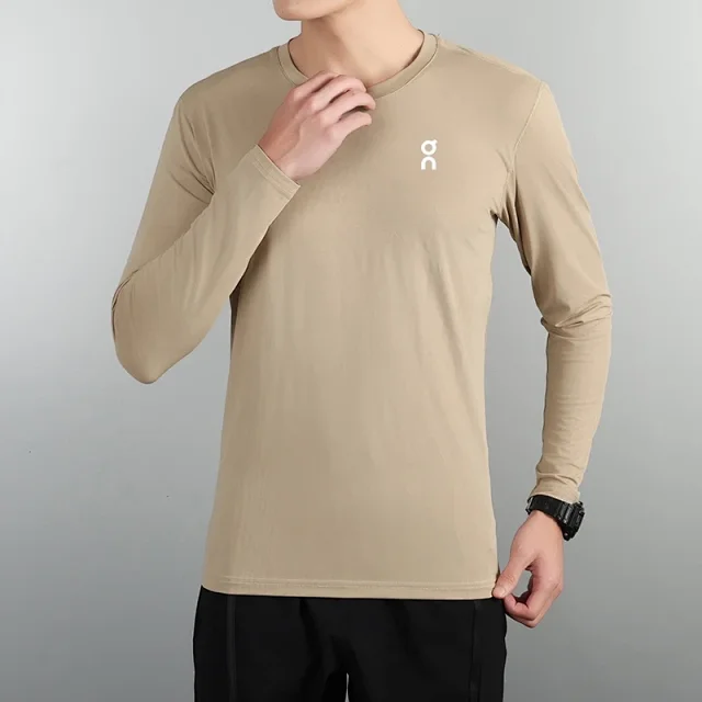 On Shirts Long-sleeve crew-neck performance shirt product detail image 3