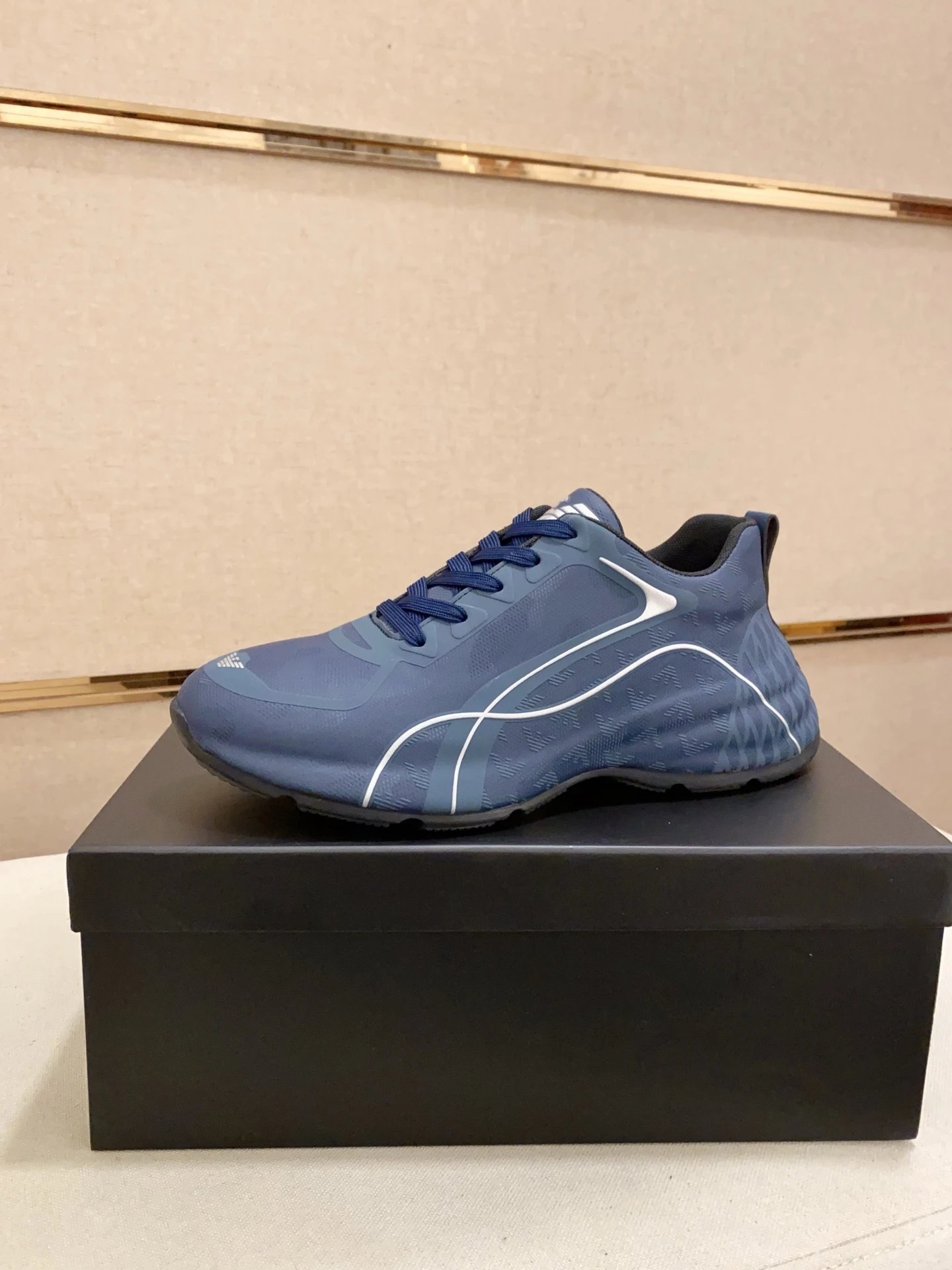 EA7 Emporio Armani Gekko Runner Navy Blue White